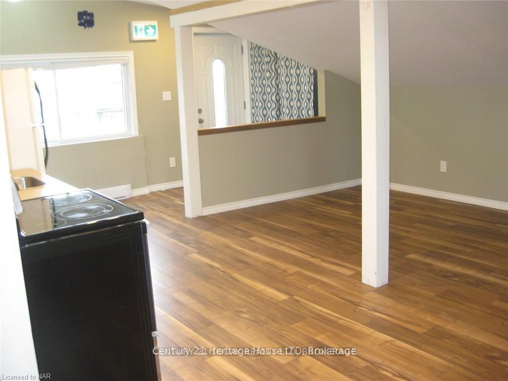 Photo 5 of 104 Fraser Street, Port Colborne, Killaly East — HOMEH