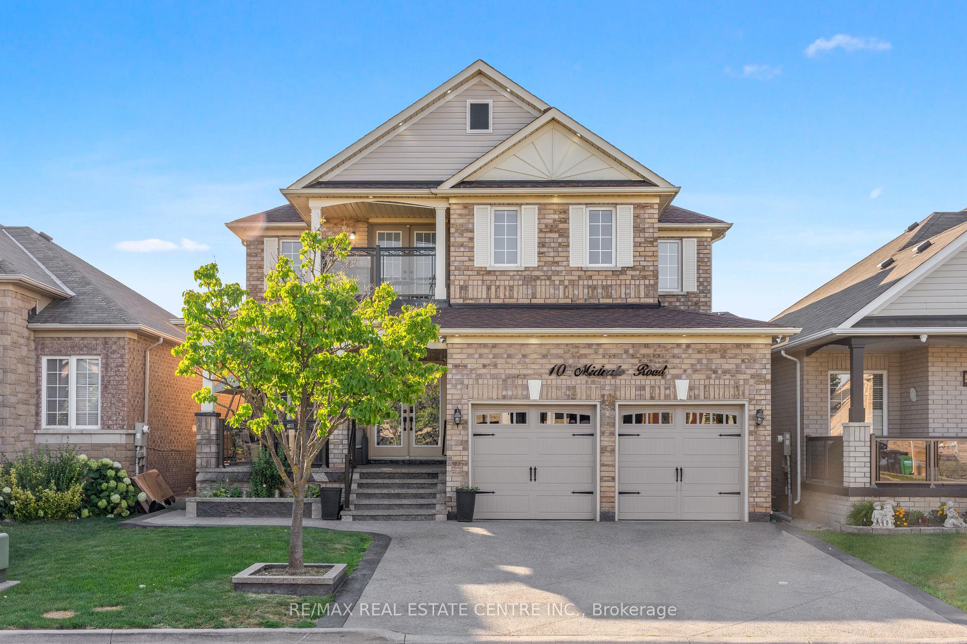 Photo 2 of 10 Midvale Road, Brampton, Fletcher's Meadow — HOMEH