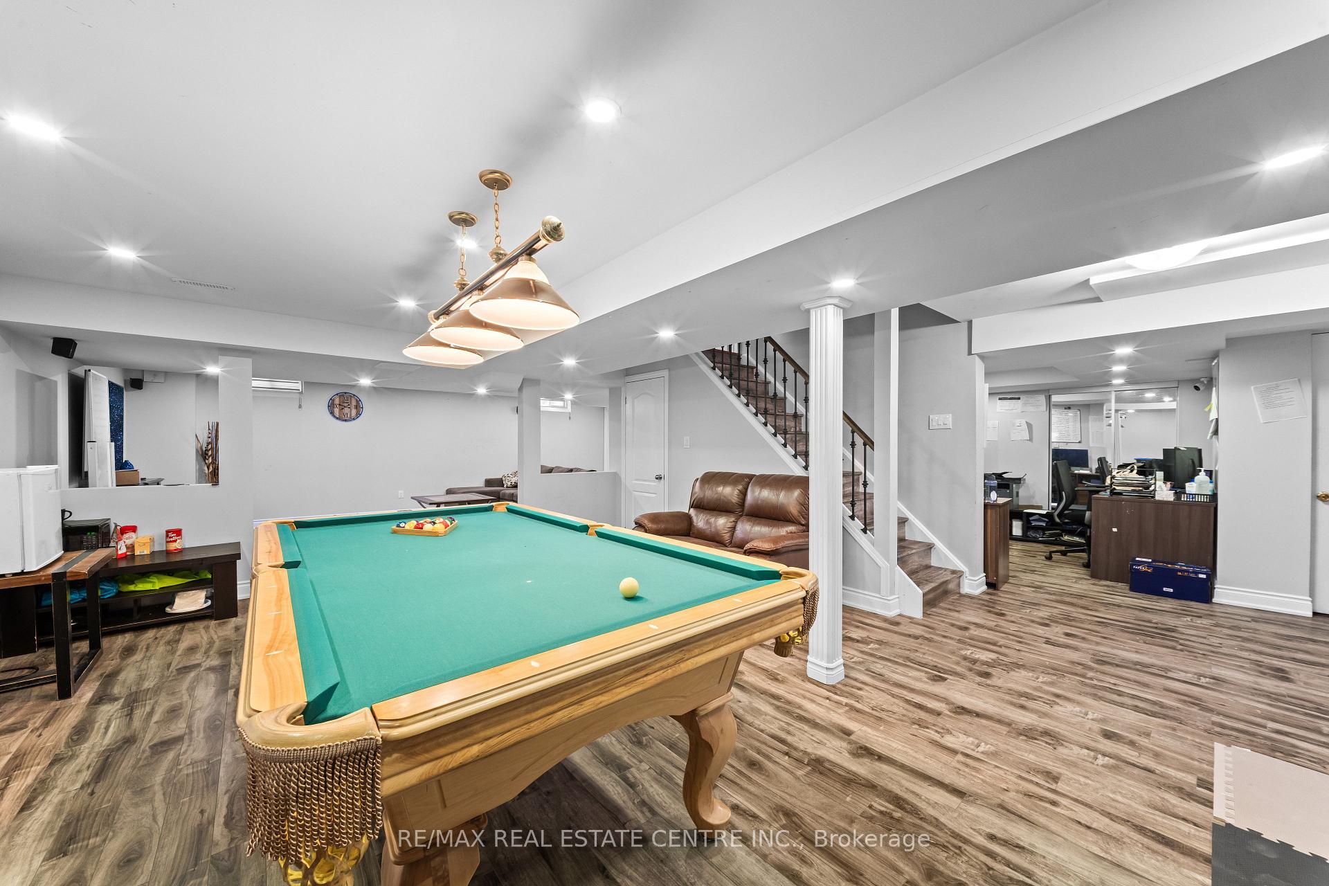 Photo 29 of 10 Midvale Road, Brampton, Fletcher's Meadow — HOMEH