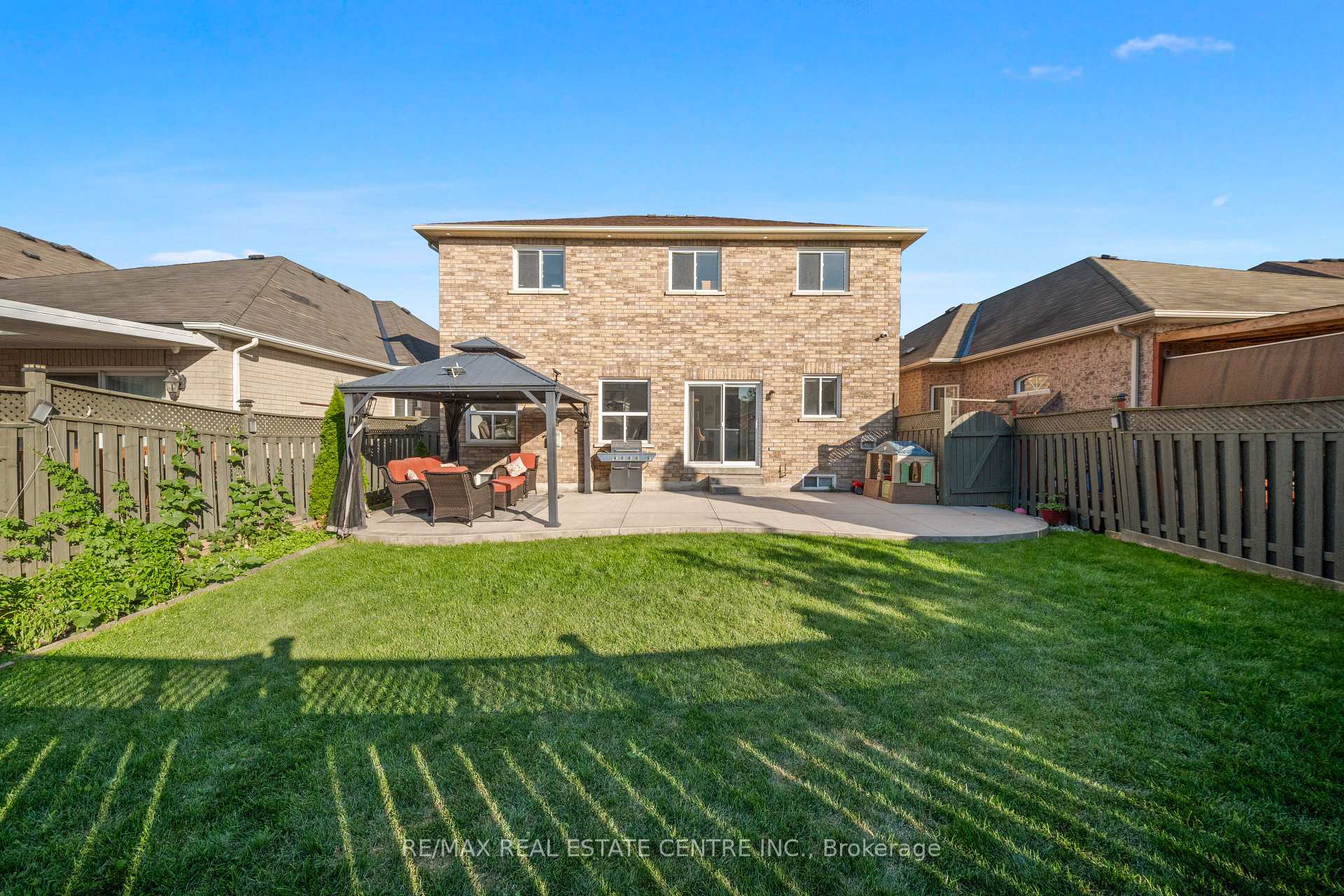 Photo 37 of 10 Midvale Road, Brampton, Fletcher's Meadow — HOMEH