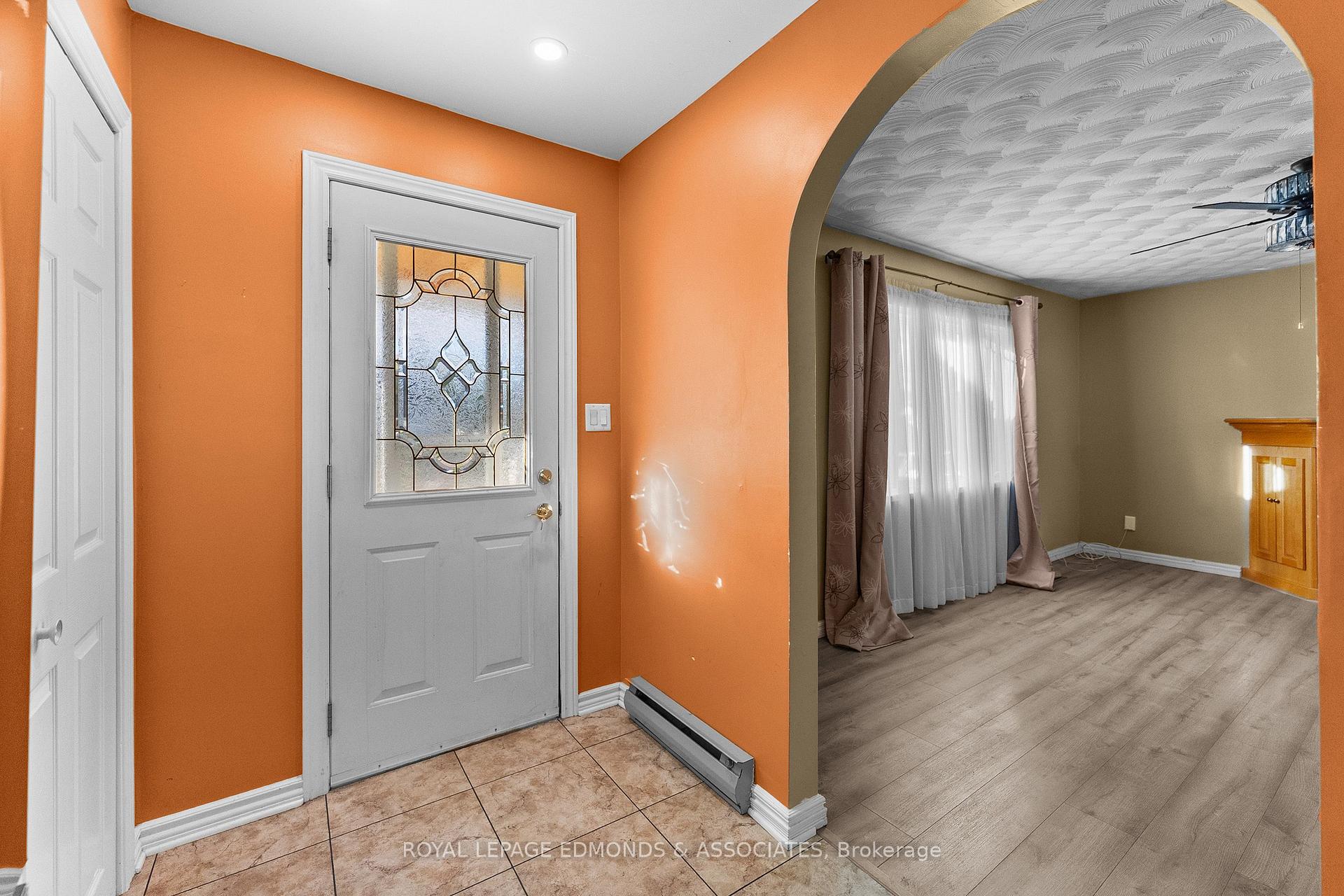 Photo 5 of 359 Chamberlain Street, Pembroke, Pembroke — HOMEH