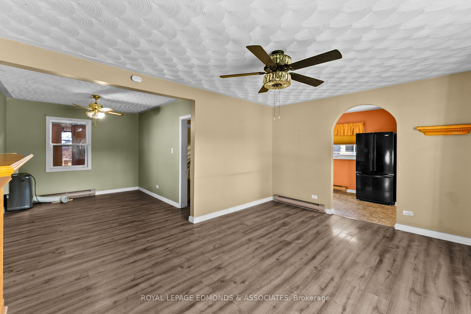 Photo 11 of 359 Chamberlain Street, Pembroke, Pembroke — HOMEH