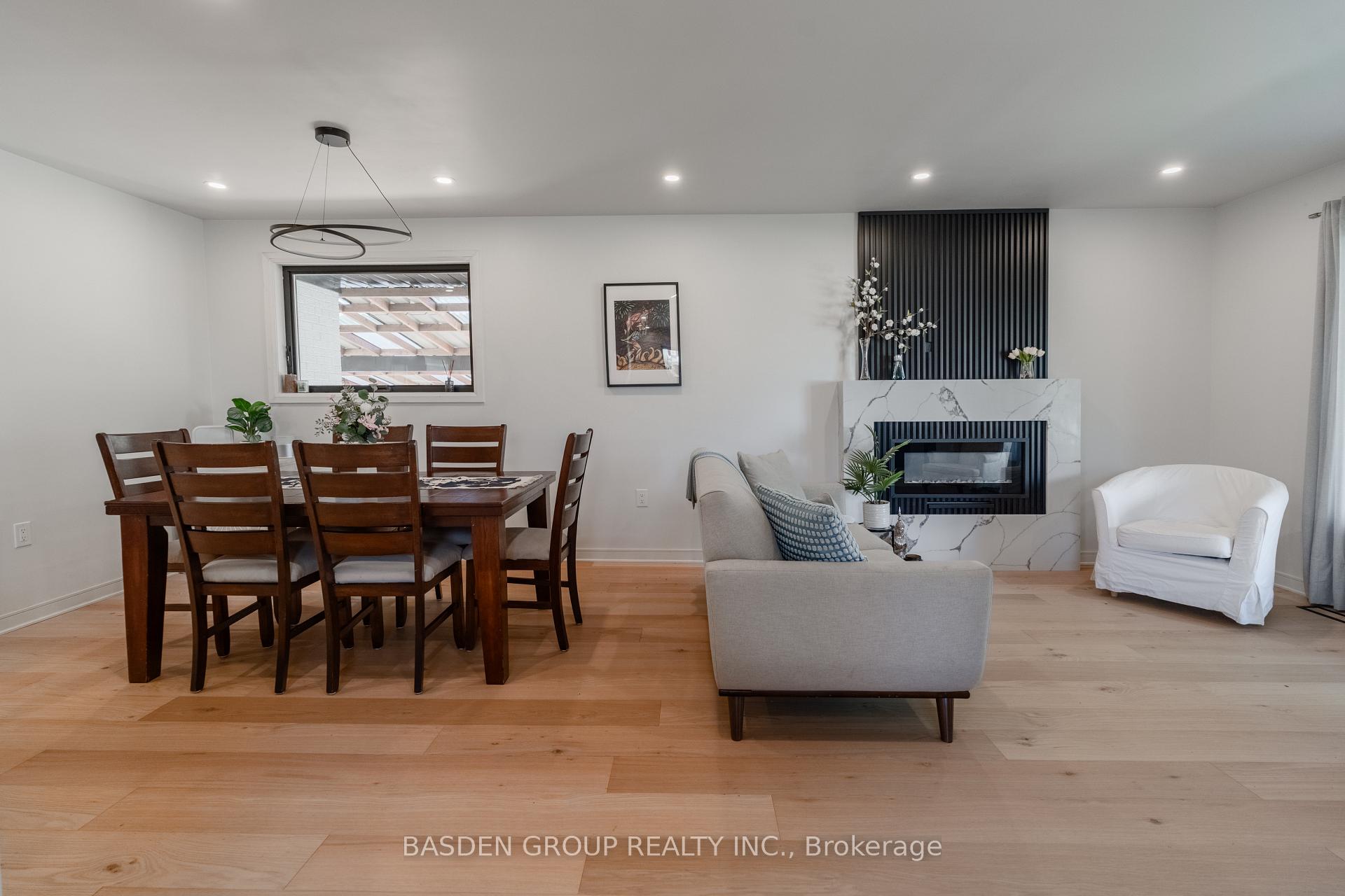 Photo 11 of 21 Mayberry Road, North York, Glenfield-Jane Heights — HOMEH