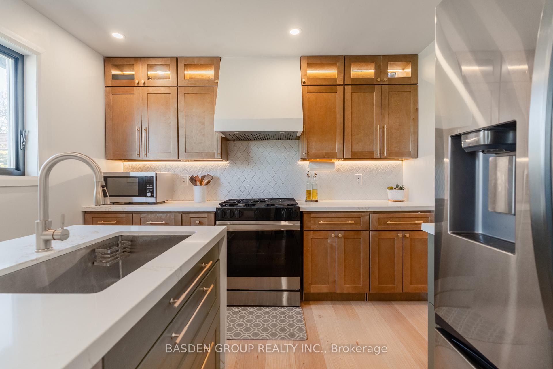 Photo 17 of 21 Mayberry Road, North York, Glenfield-Jane Heights — HOMEH