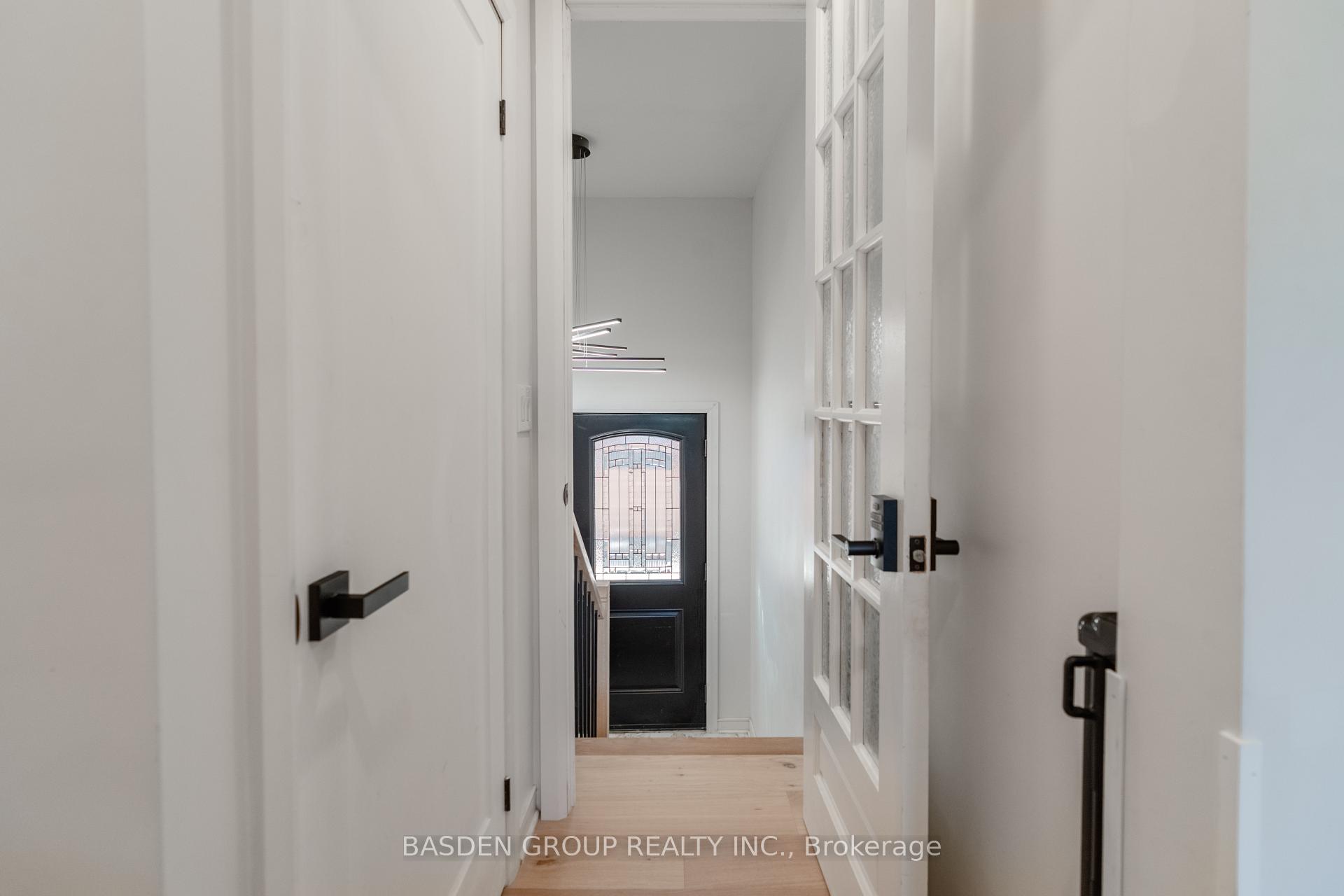Photo 35 of 21 Mayberry Road, North York, Glenfield-Jane Heights — HOMEH