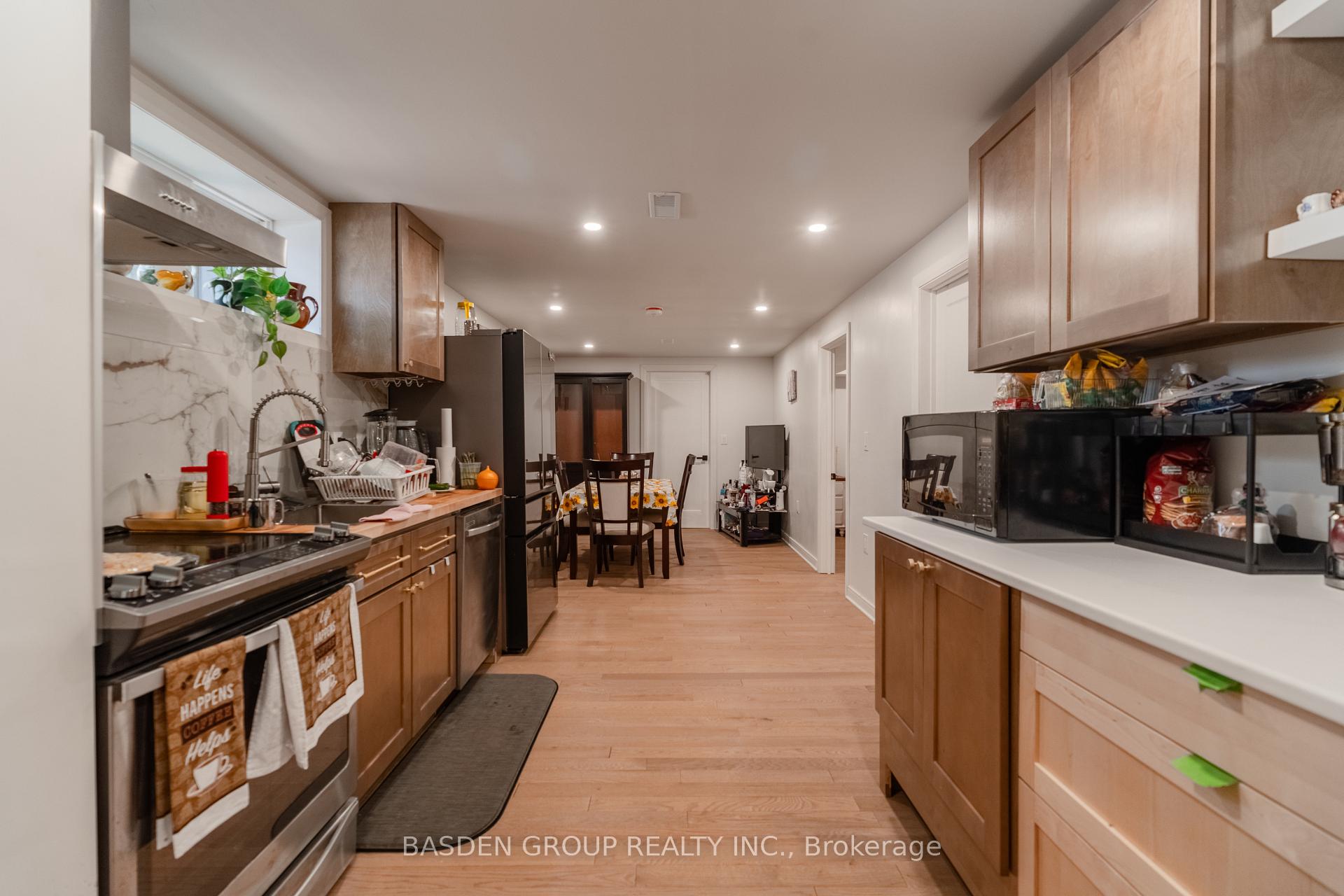 Photo 40 of 21 Mayberry Road, North York, Glenfield-Jane Heights — HOMEH
