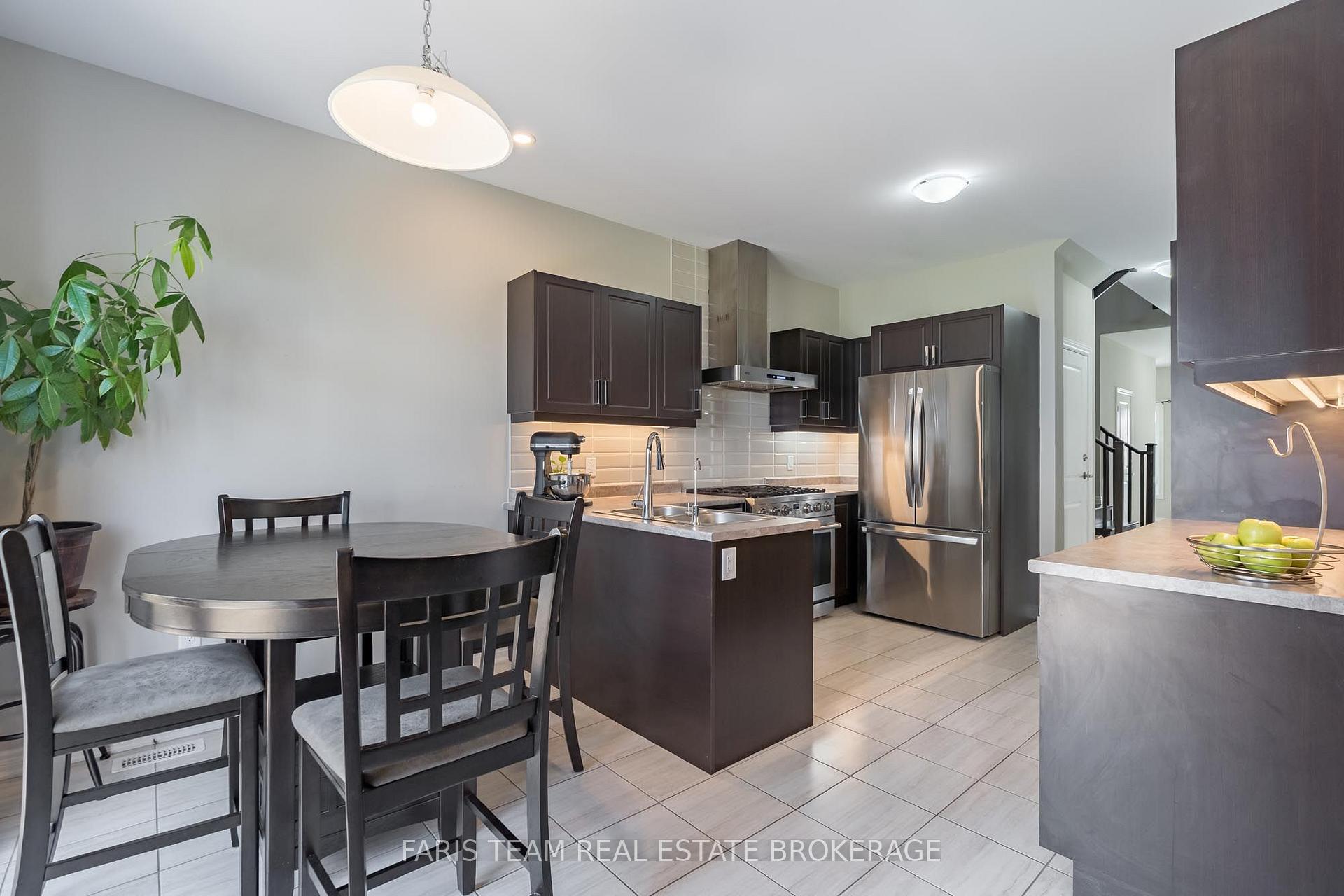 Photo 4 of 207 Cubitt Street, Clearview, Stayner — HOMEH