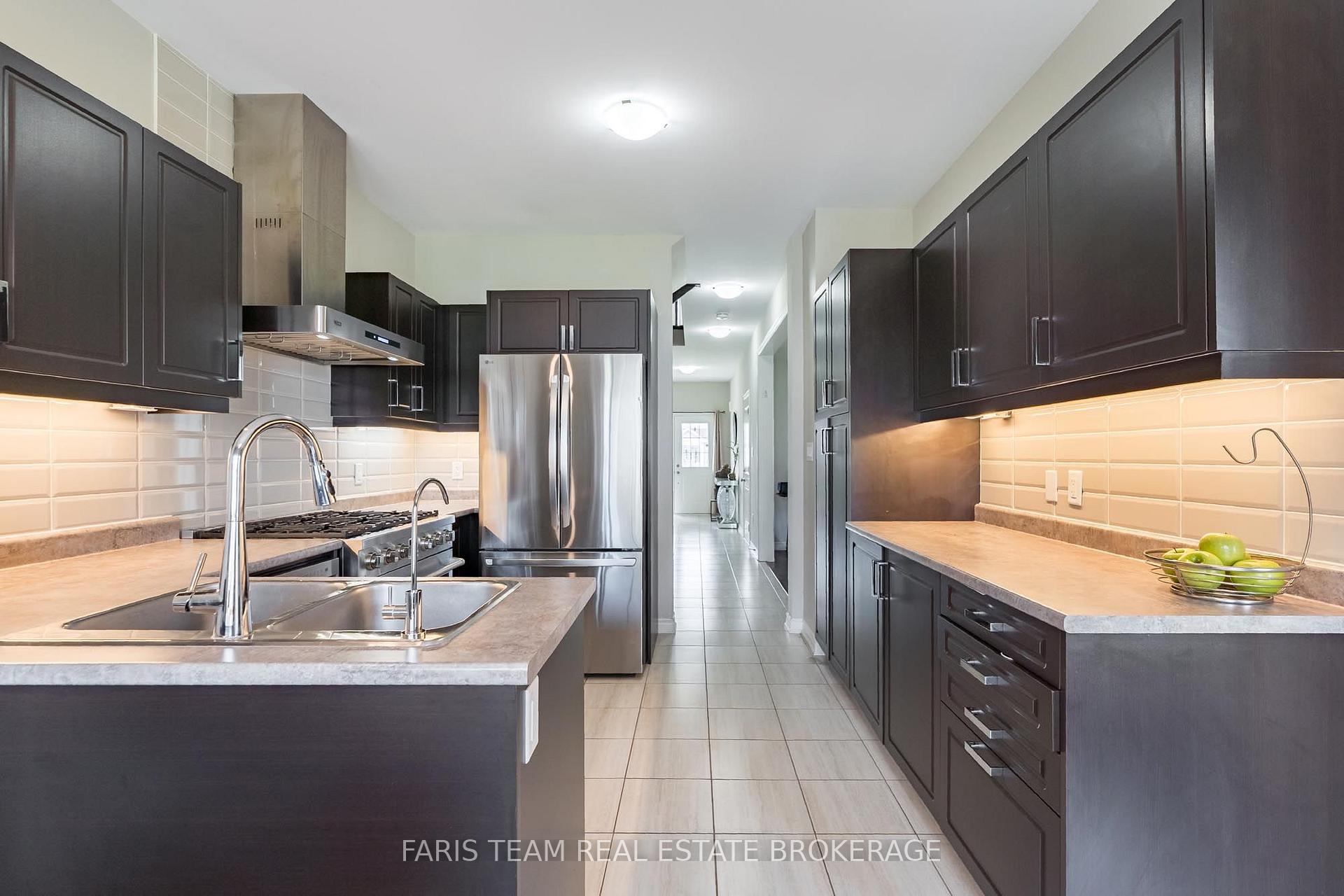 Photo 5 of 207 Cubitt Street, Clearview, Stayner — HOMEH