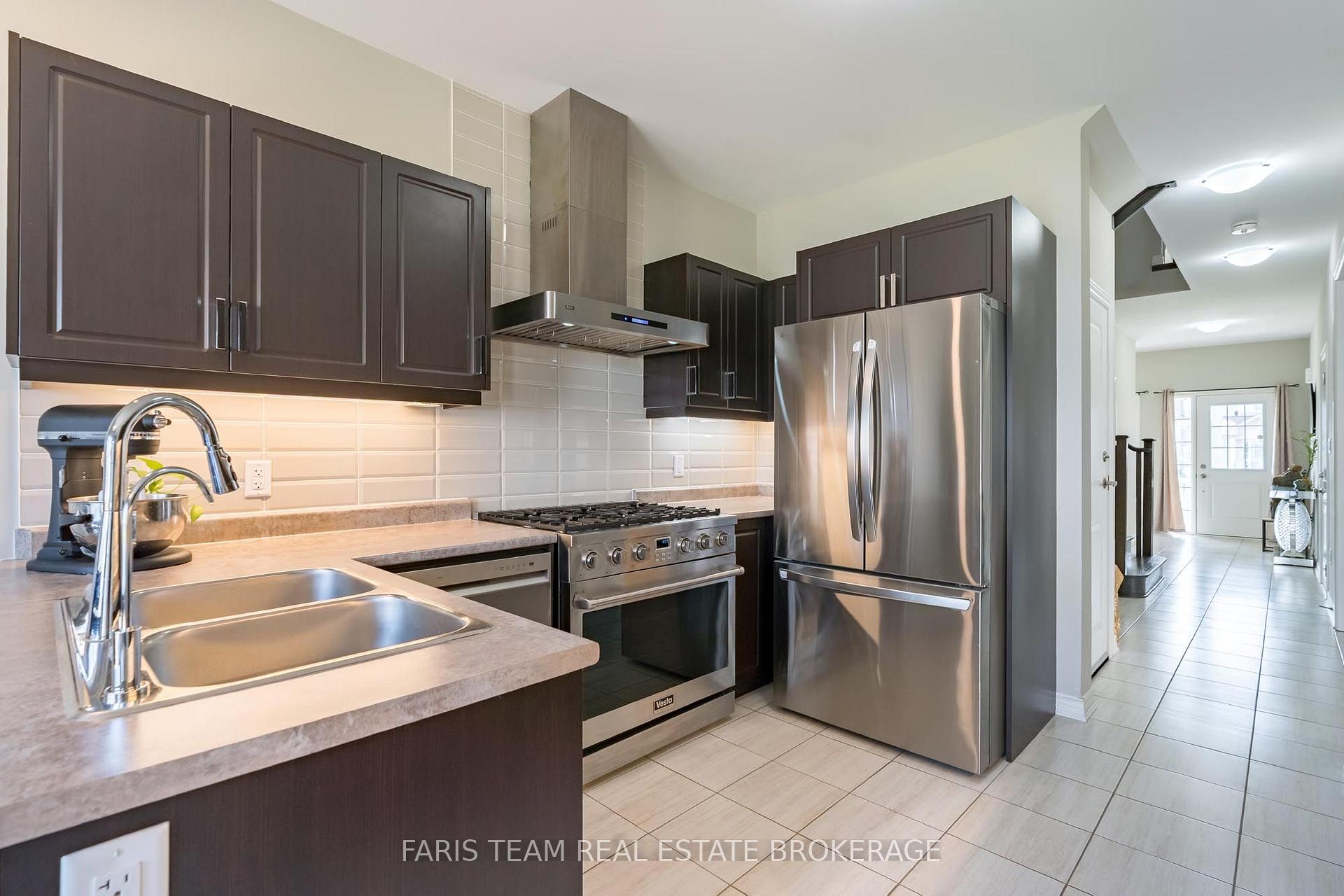 Photo 6 of 207 Cubitt Street, Clearview, Stayner — HOMEH