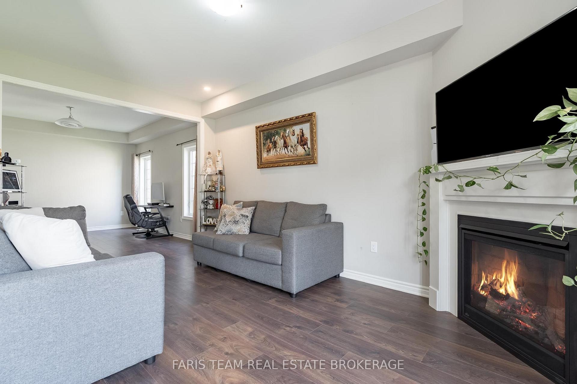 Photo 15 of 207 Cubitt Street, Clearview, Stayner — HOMEH