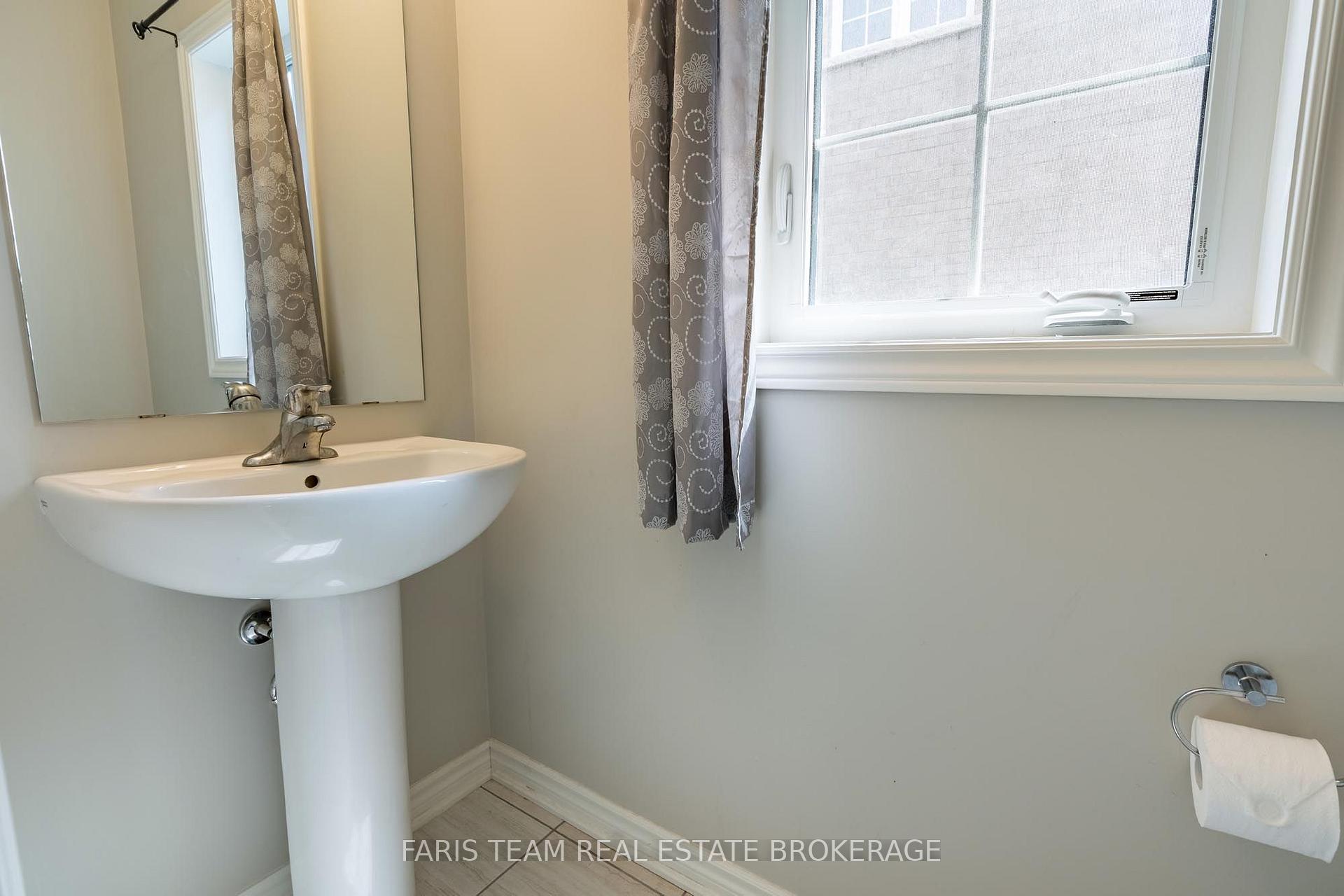 Photo 16 of 207 Cubitt Street, Clearview, Stayner — HOMEH