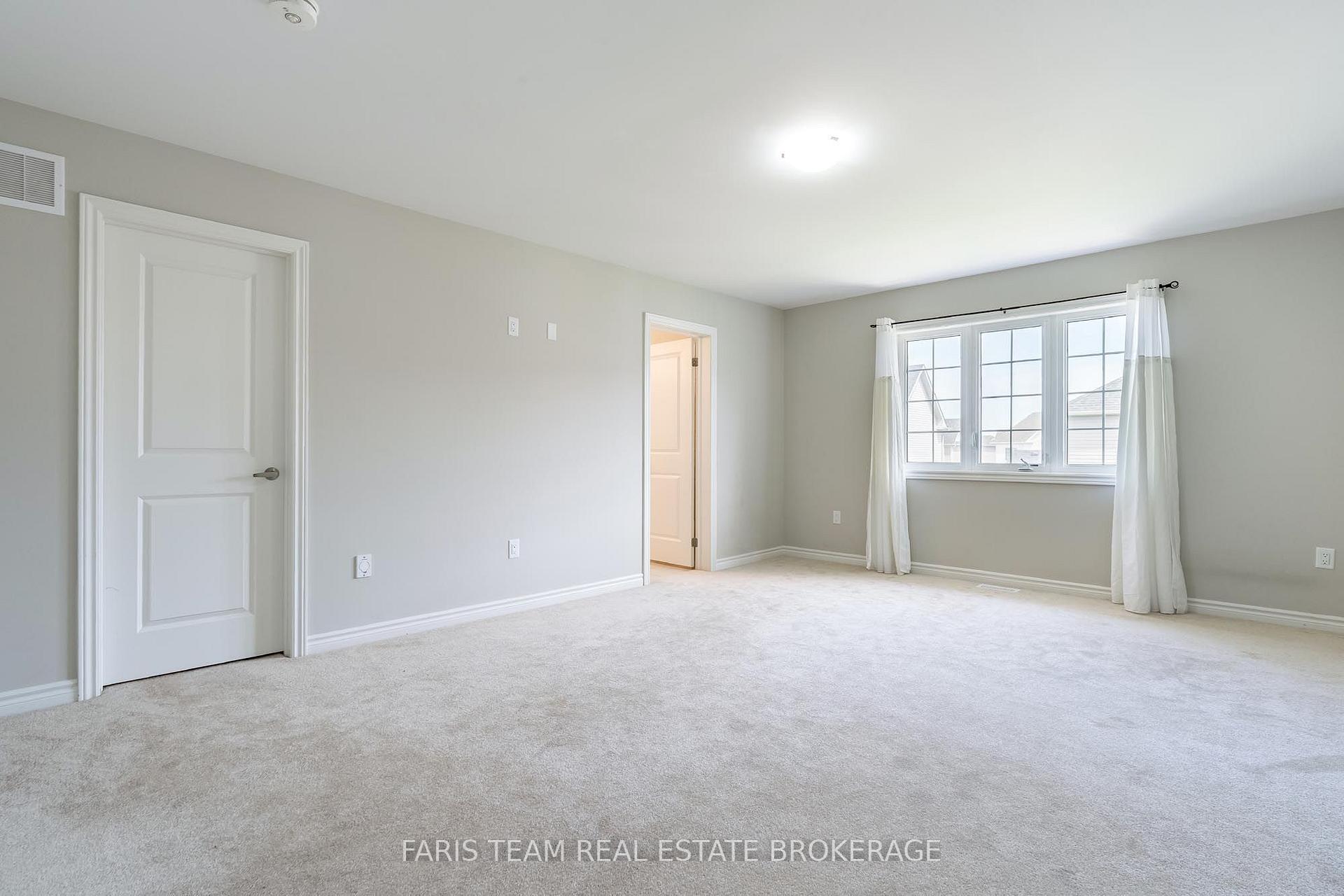 Photo 19 of 207 Cubitt Street, Clearview, Stayner — HOMEH