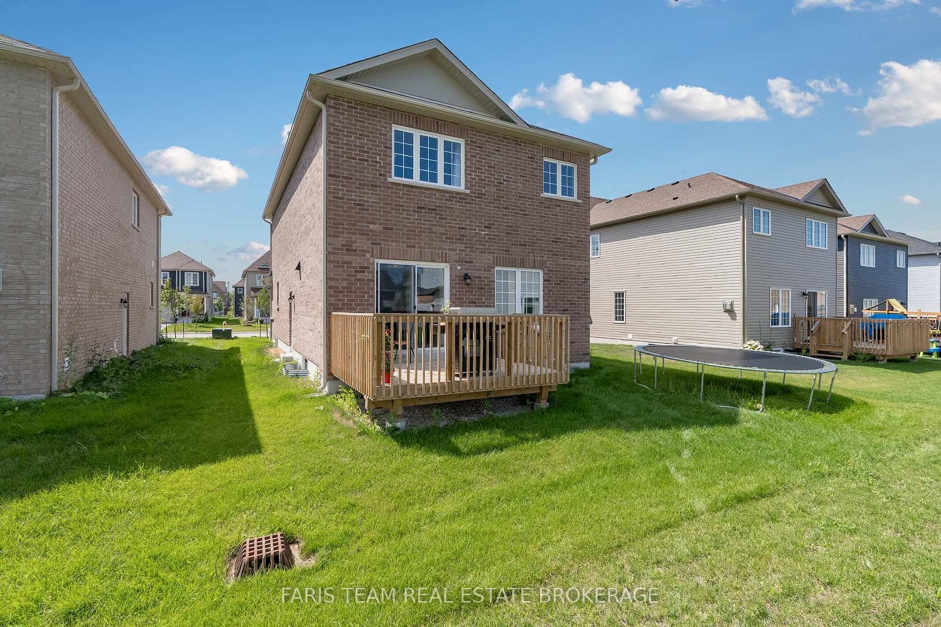 Photo 33 of 207 Cubitt Street, Clearview, Stayner — HOMEH