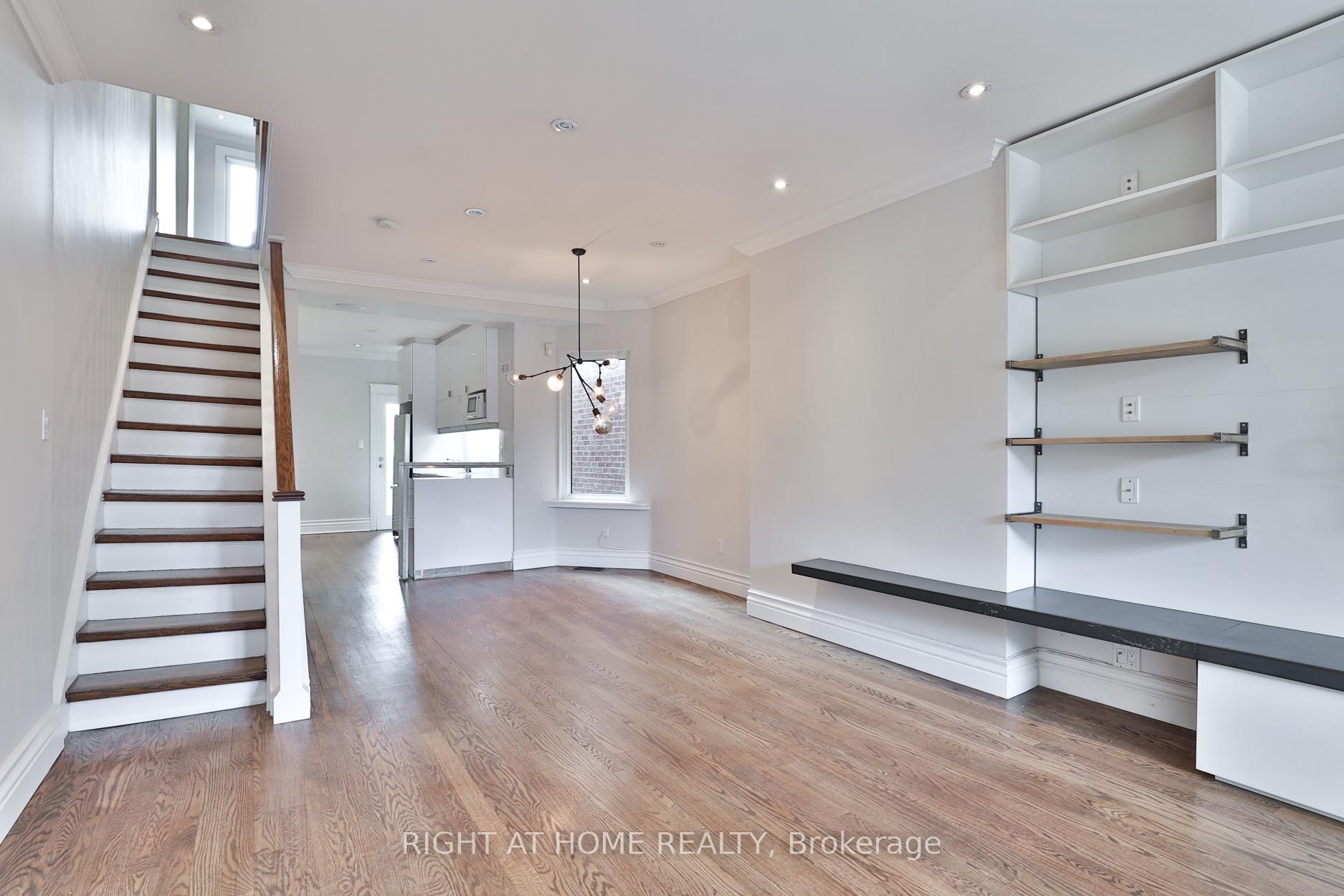 Photo 2 of 119 Manning Avenue, Toronto, Trinity-Bellwoods — HOMEH