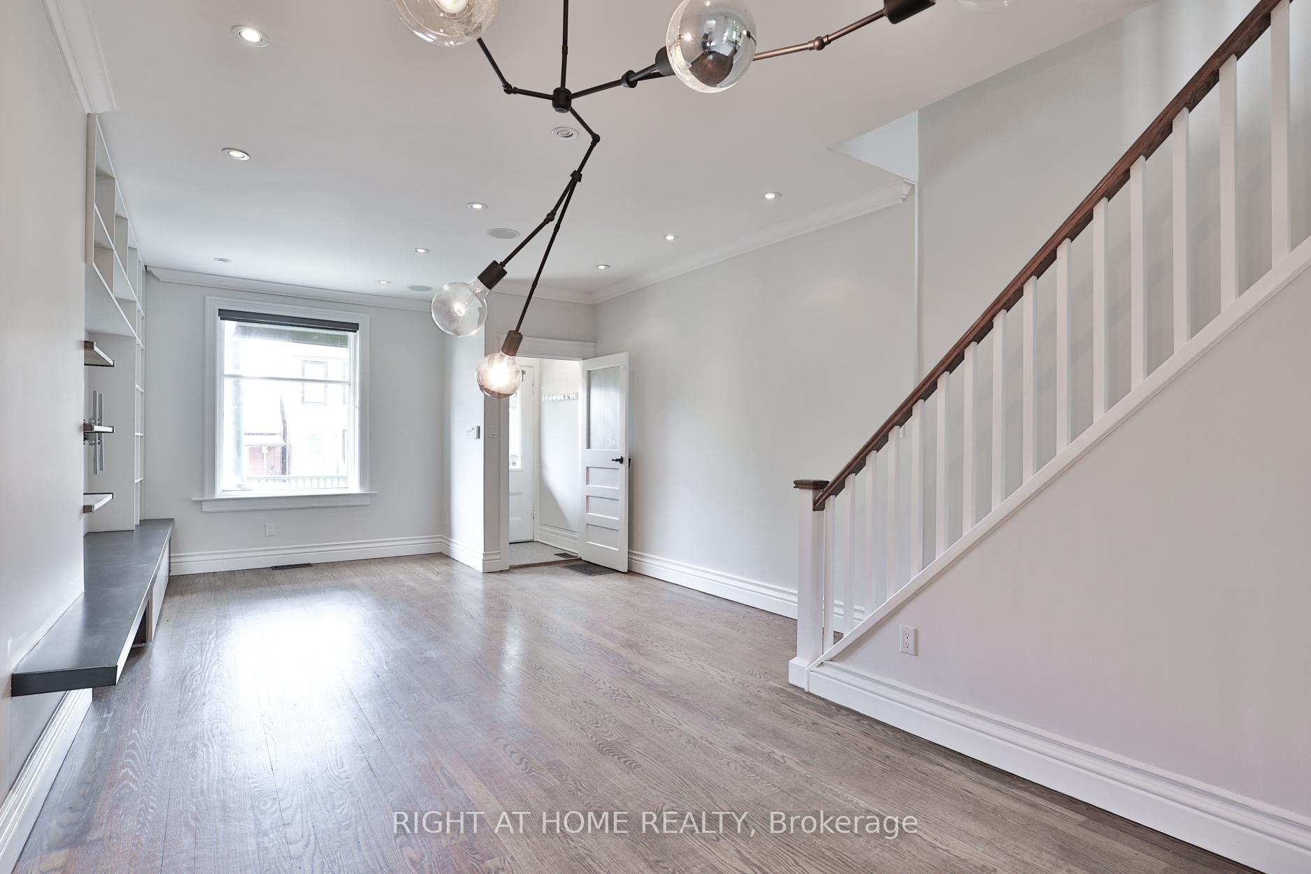 Photo 3 of 119 Manning Avenue, Toronto, Trinity-Bellwoods — HOMEH