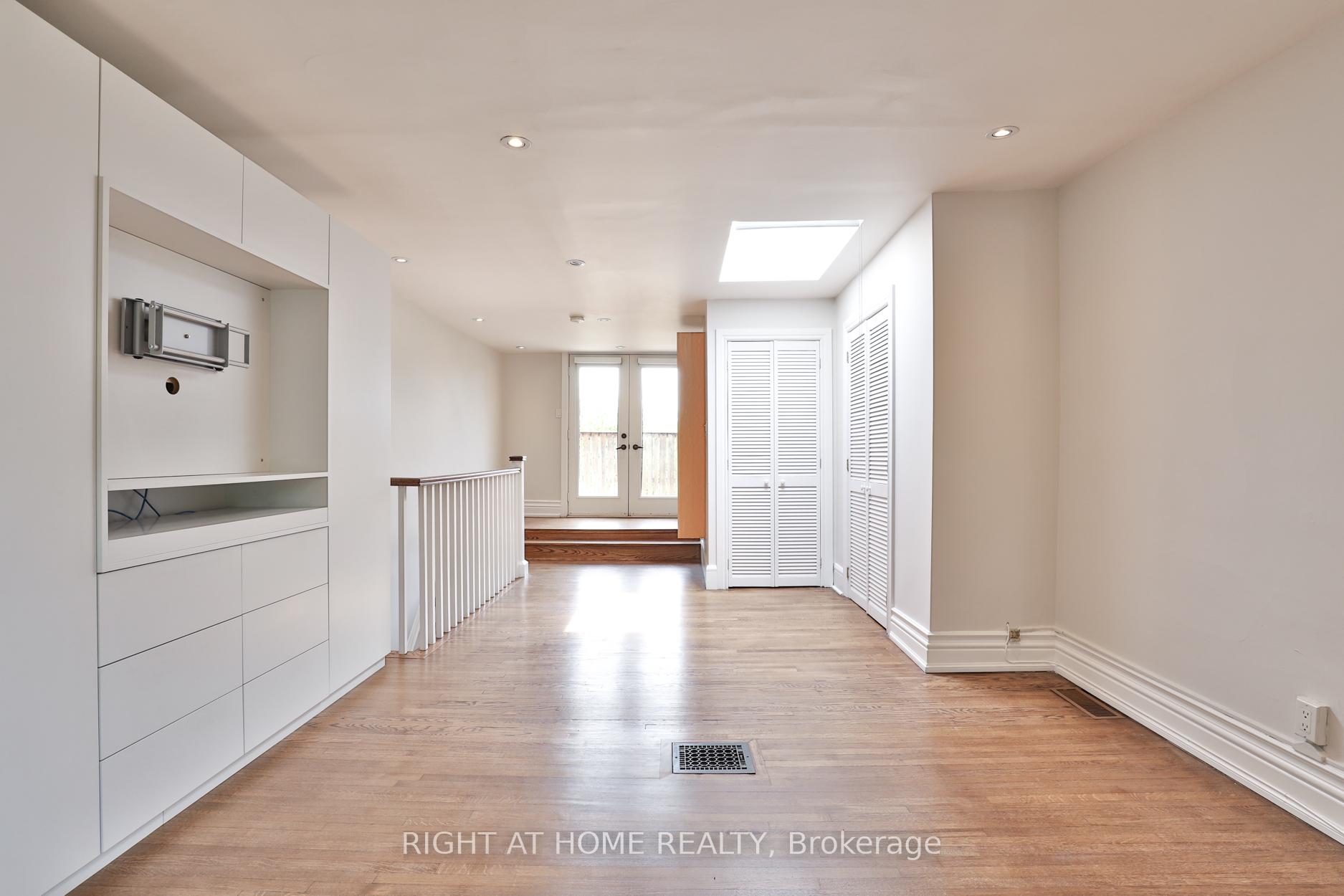 Photo 15 of 119 Manning Avenue, Toronto, Trinity-Bellwoods — HOMEH