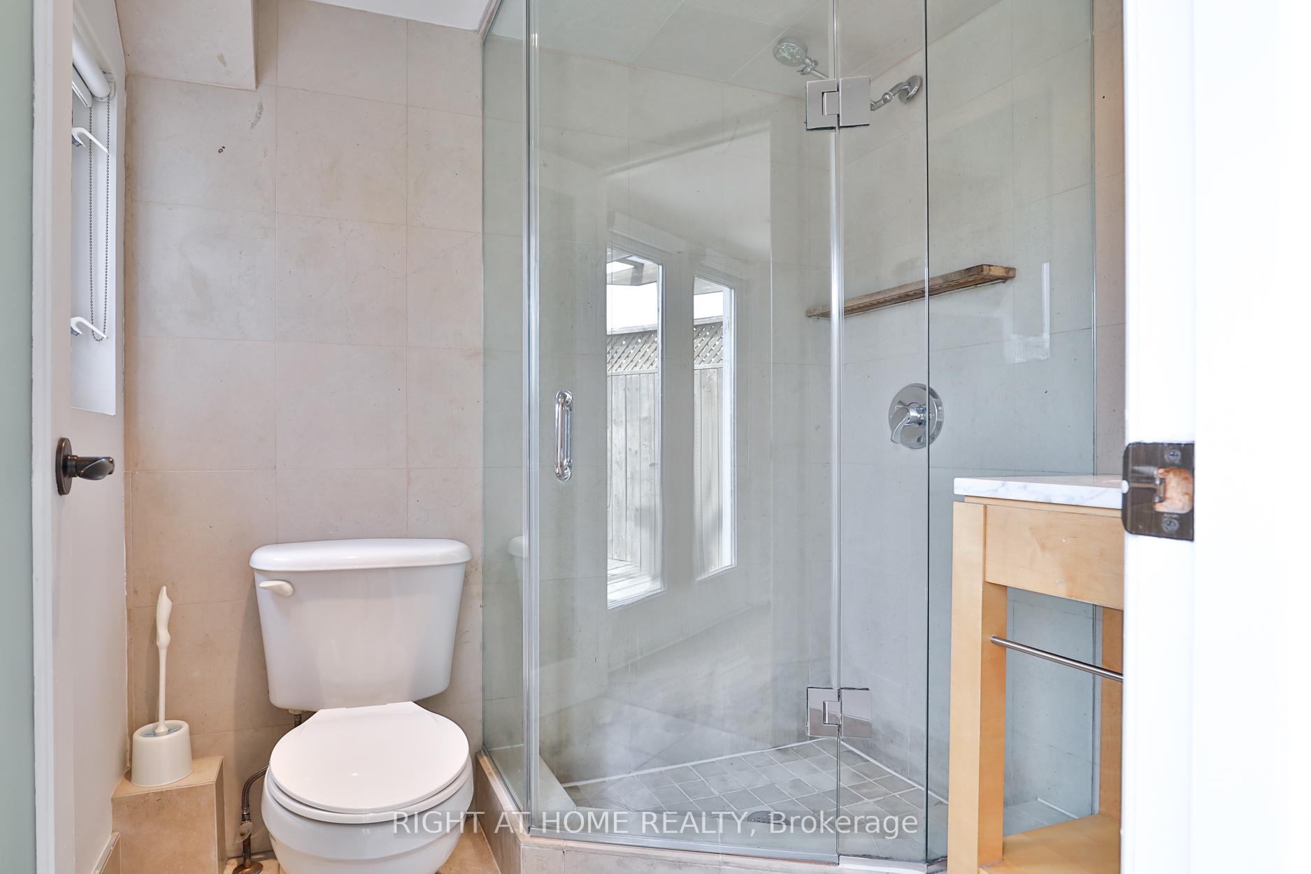 Photo 16 of 119 Manning Avenue, Toronto, Trinity-Bellwoods — HOMEH