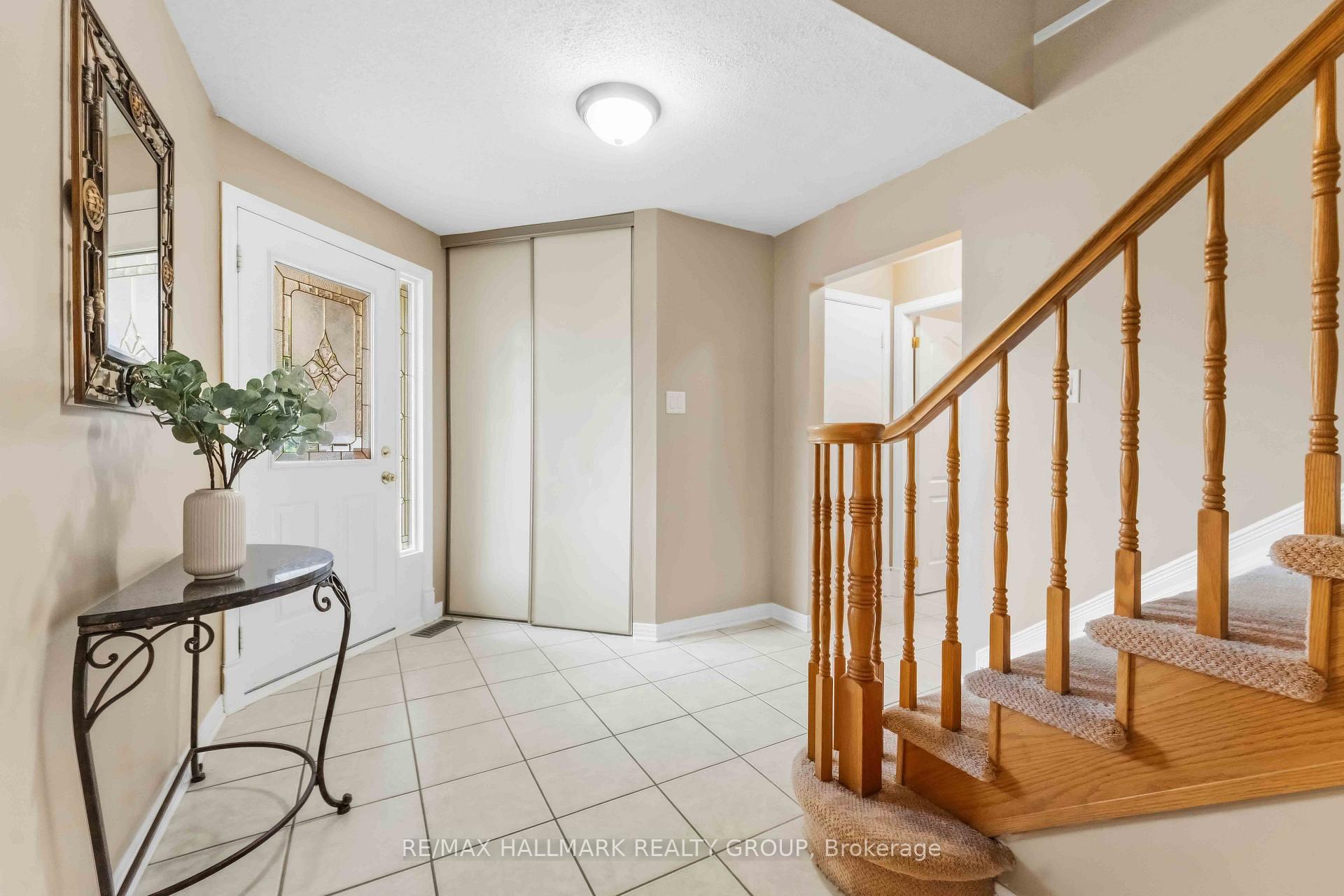 Photo 3 of 2053 Rolling Brook Drive, Ottawa, Chapel Hill South - Orleans Village — HOMEH
