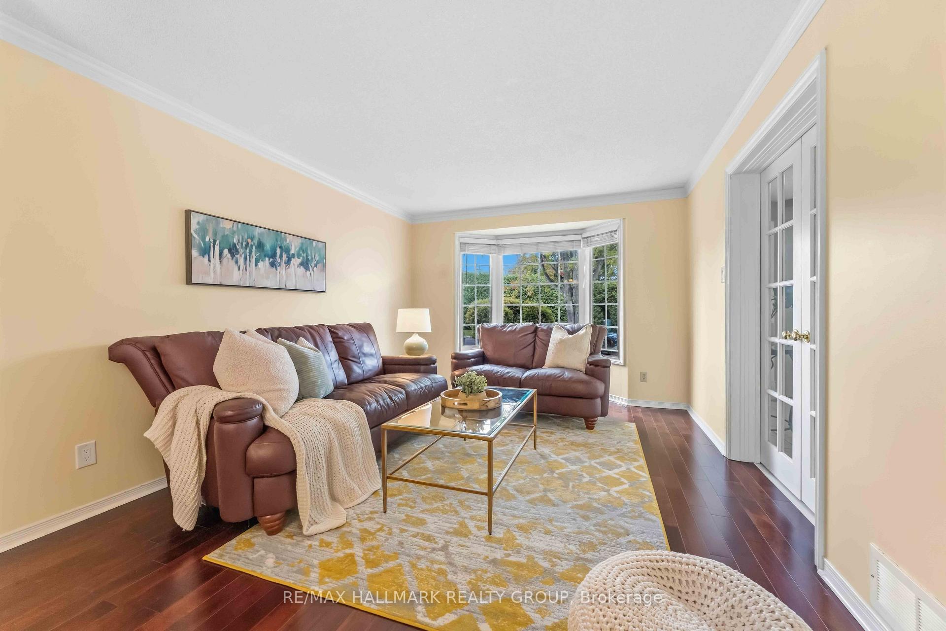 Photo 8 of 2053 Rolling Brook Drive, Ottawa, Chapel Hill South - Orleans Village — HOMEH