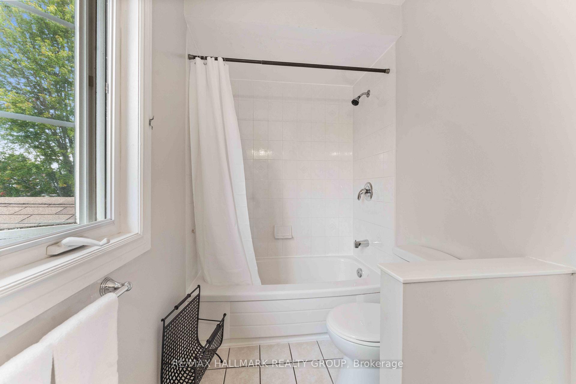 Photo 30 of 2053 Rolling Brook Drive, Ottawa, Chapel Hill South - Orleans Village — HOMEH