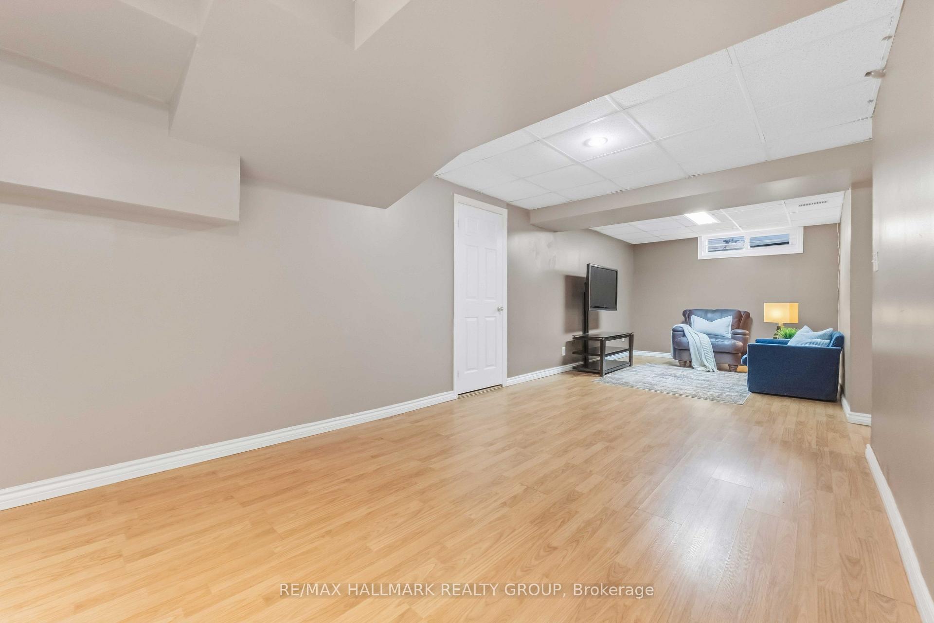 Photo 34 of 2053 Rolling Brook Drive, Ottawa, Chapel Hill South - Orleans Village — HOMEH