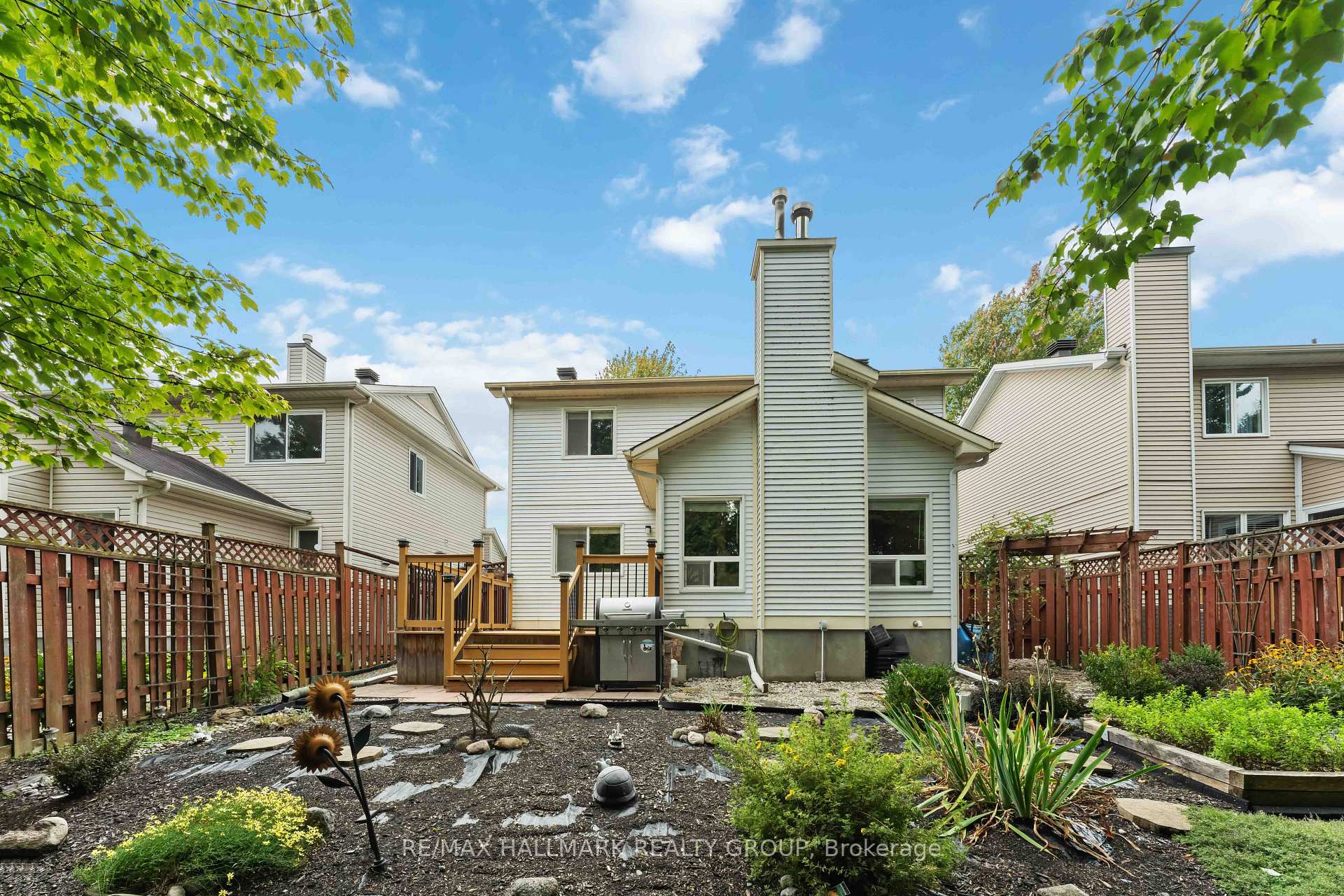 Photo 39 of 2053 Rolling Brook Drive, Ottawa, Chapel Hill South - Orleans Village — HOMEH