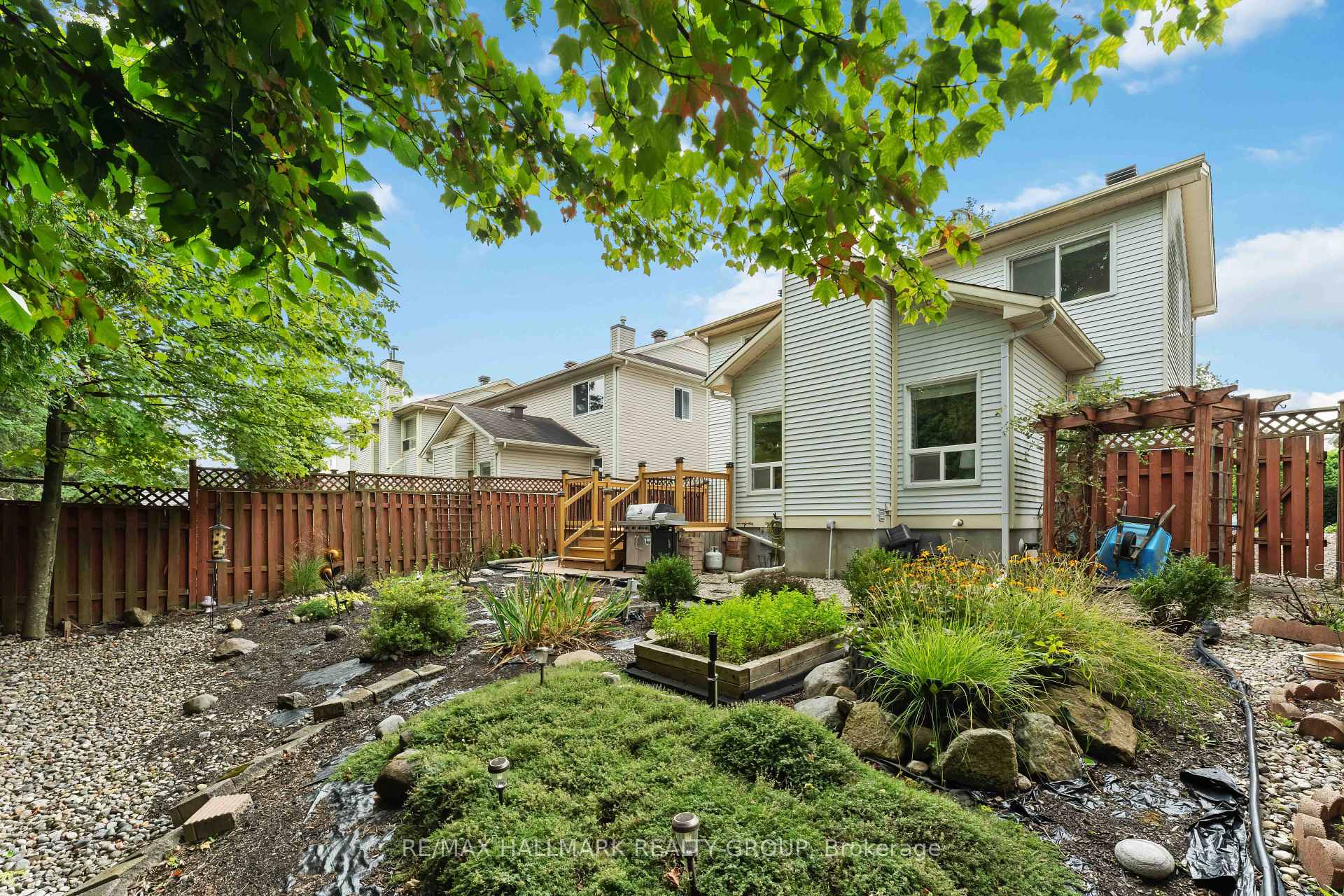 Photo 42 of 2053 Rolling Brook Drive, Ottawa, Chapel Hill South - Orleans Village — HOMEH