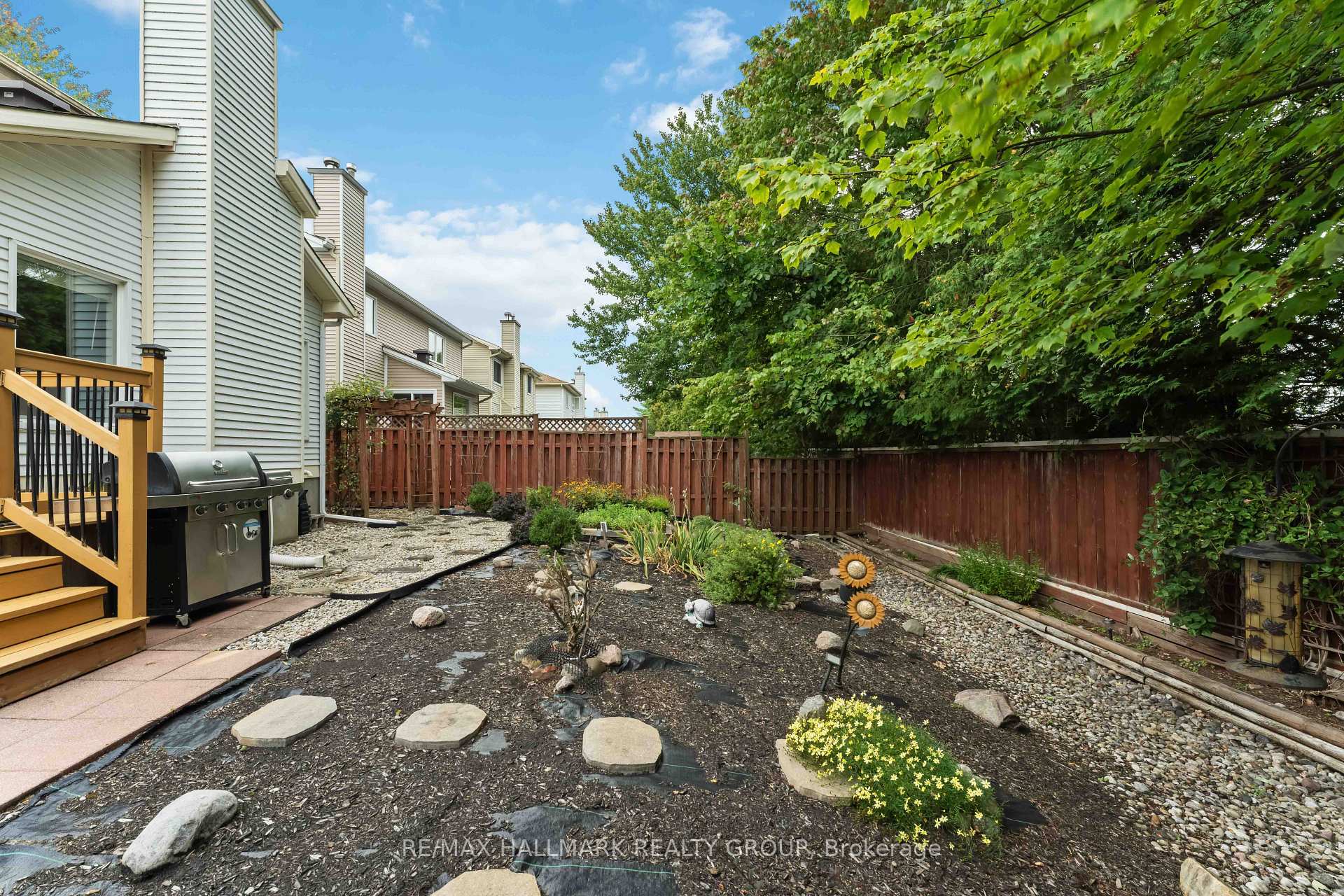 Photo 46 of 2053 Rolling Brook Drive, Ottawa, Chapel Hill South - Orleans Village — HOMEH