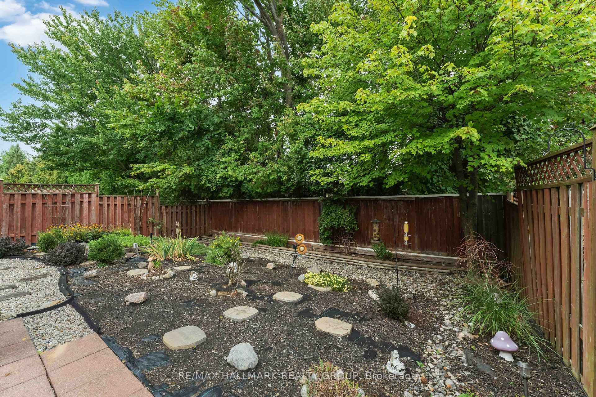 Photo 47 of 2053 Rolling Brook Drive, Ottawa, Chapel Hill South - Orleans Village — HOMEH