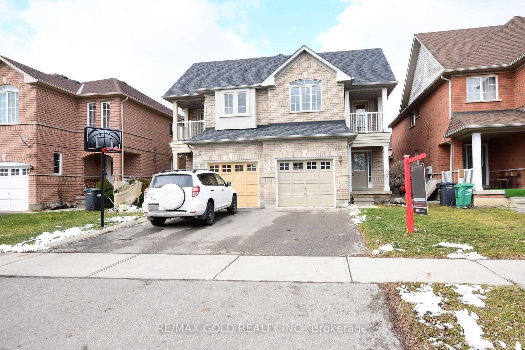 Front of 3289 Carabella Way