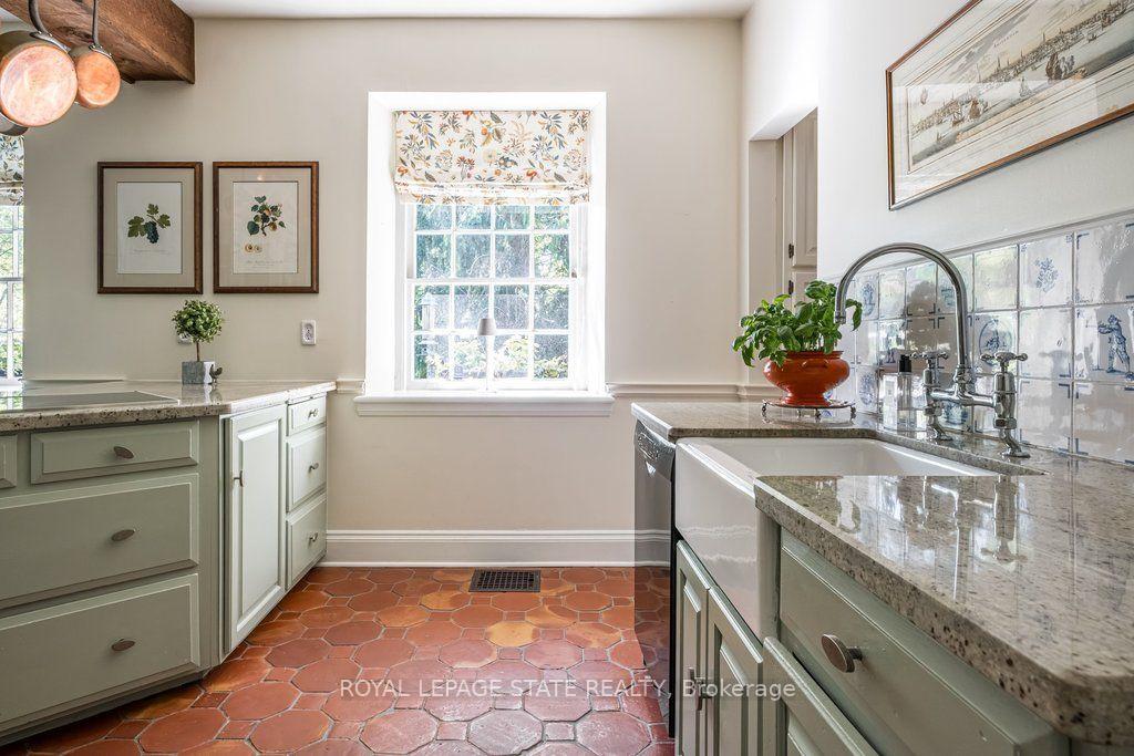Photo 16 of 12 Old Ancaster Road, Hamilton, Dundas — HOMEH