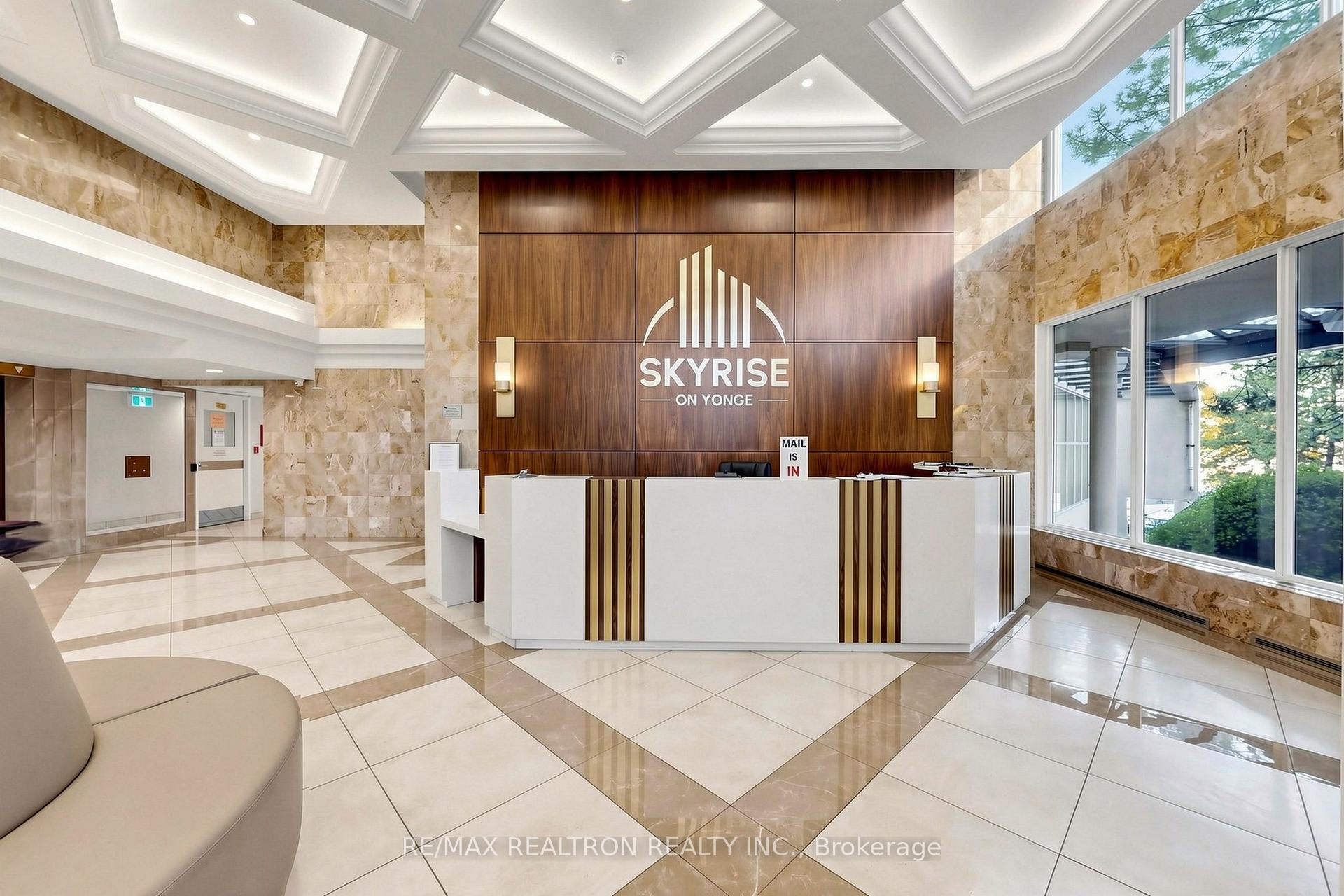 Photo 5 of Unit 1810, 7300 Yonge Street, Vaughan, Crestwood-Springfarm-Yorkhill — HOMEH