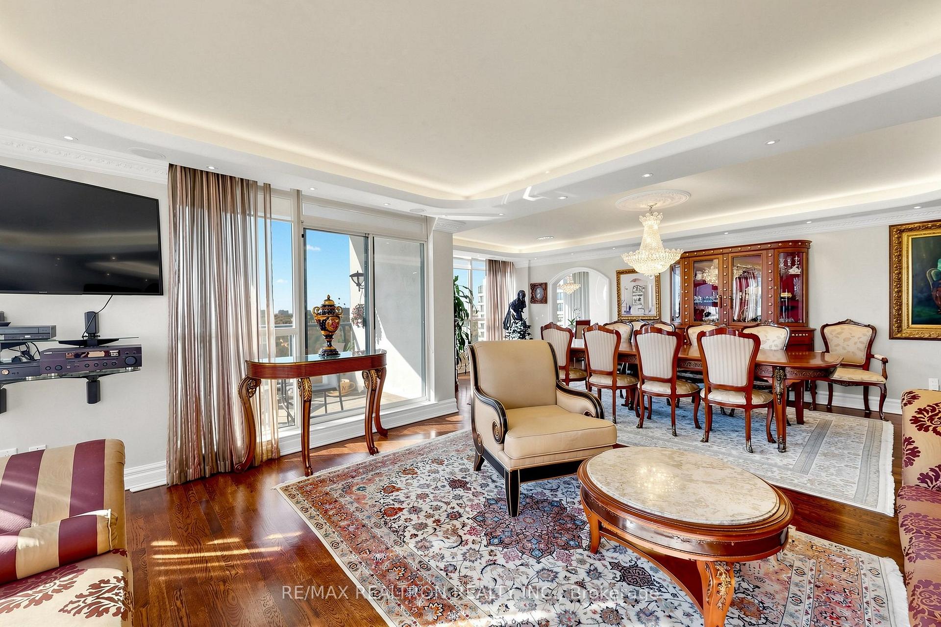 Photo 11 of Unit 1810, 7300 Yonge Street, Vaughan, Crestwood-Springfarm-Yorkhill — HOMEH