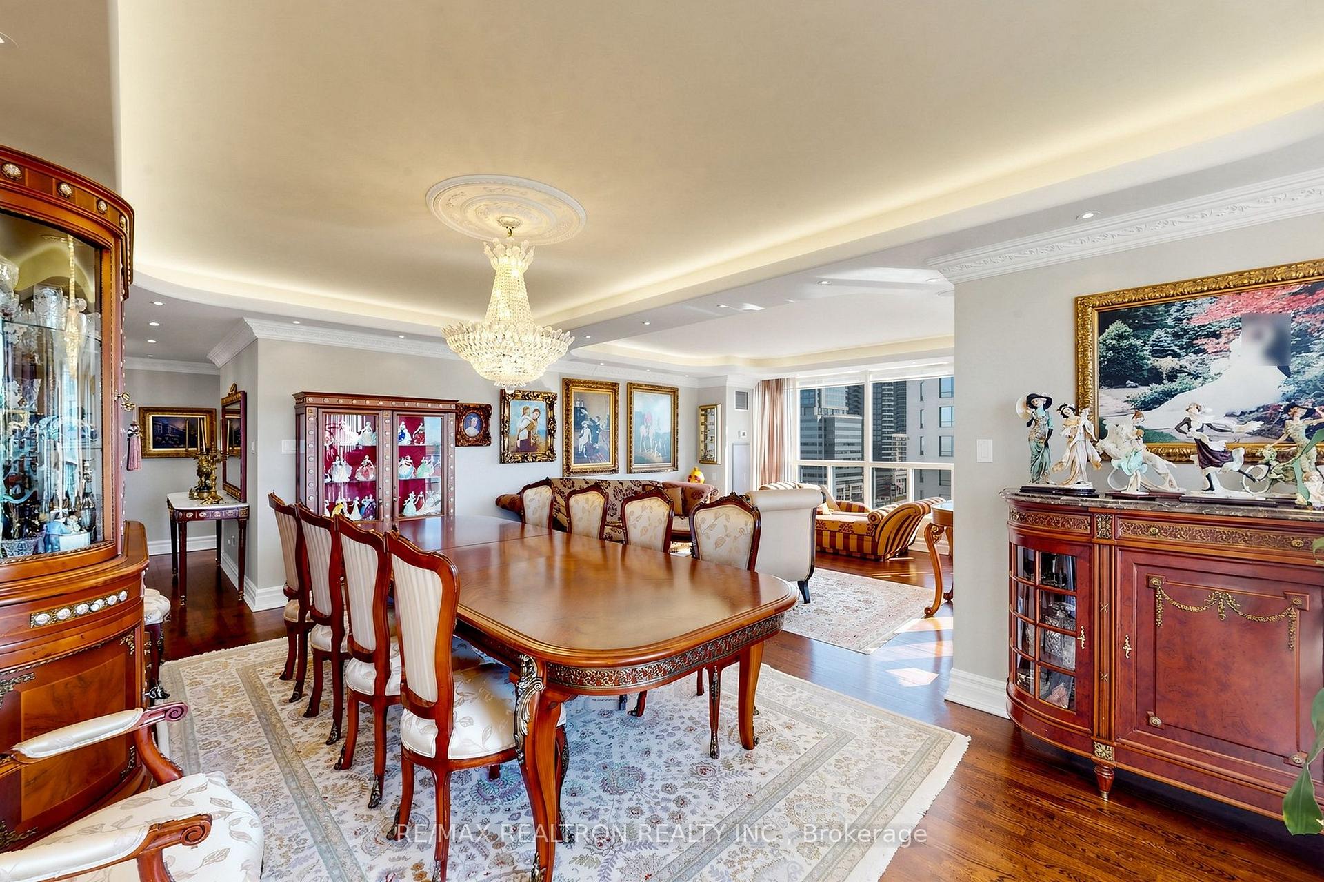 Photo 13 of Unit 1810, 7300 Yonge Street, Vaughan, Crestwood-Springfarm-Yorkhill — HOMEH