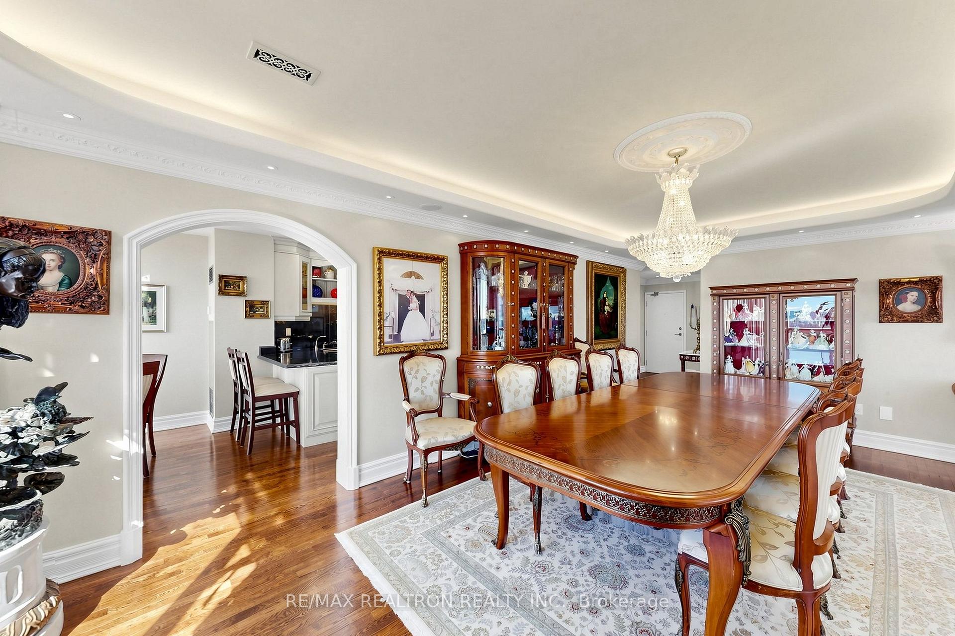 Photo 14 of Unit 1810, 7300 Yonge Street, Vaughan, Crestwood-Springfarm-Yorkhill — HOMEH