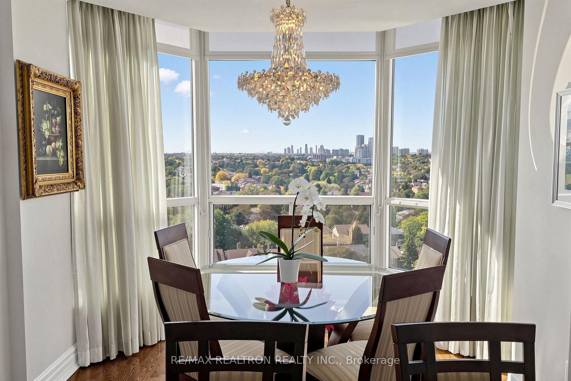 Photo 24 of Unit 1810, 7300 Yonge Street, Vaughan, Crestwood-Springfarm-Yorkhill — HOMEH