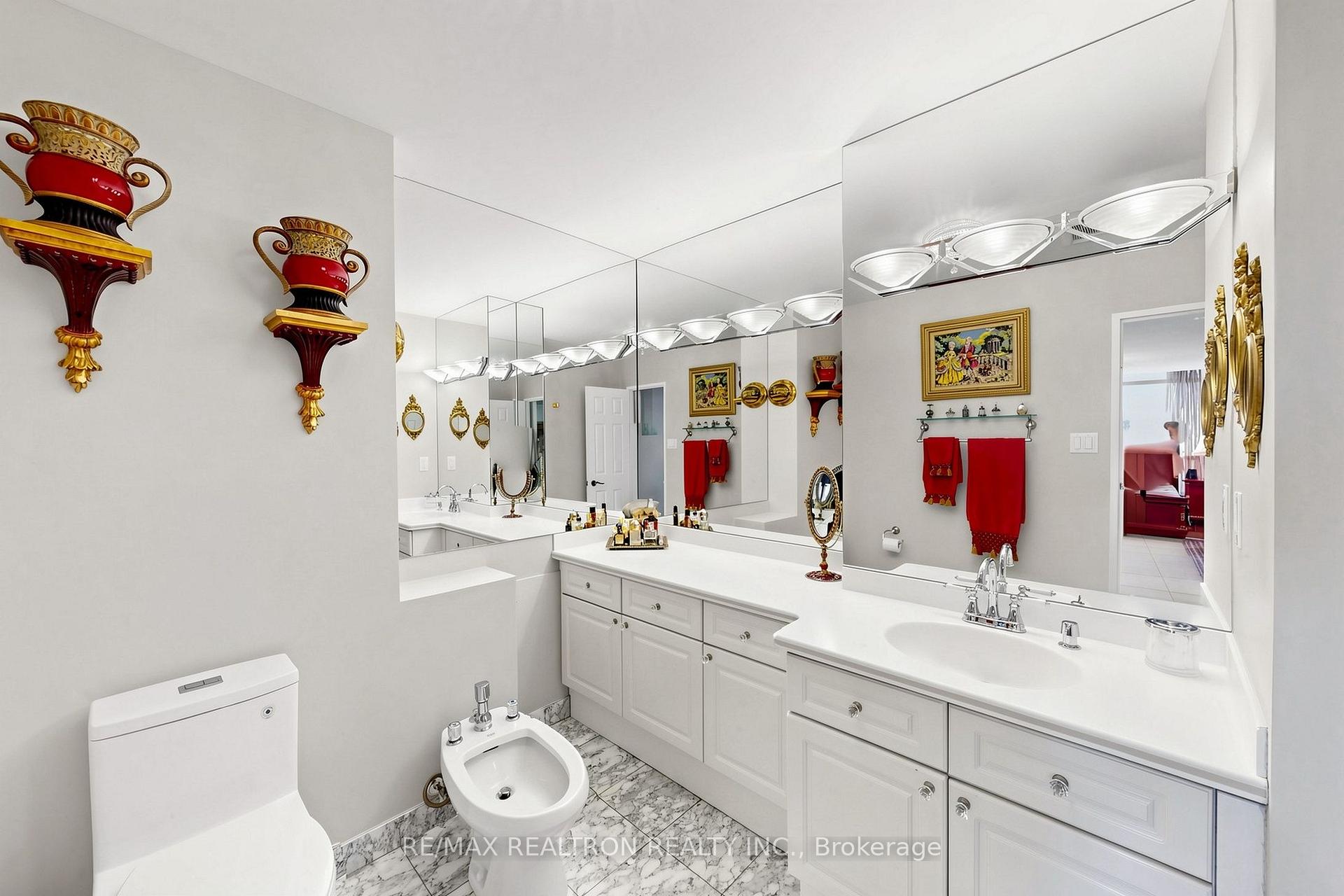 Photo 31 of Unit 1810, 7300 Yonge Street, Vaughan, Crestwood-Springfarm-Yorkhill — HOMEH