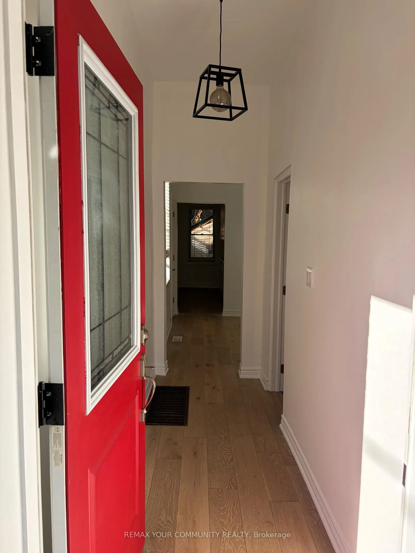 Photo 2 of Unit Main, 504 Caledonia Road, Toronto, Caledonia-Fairbank — HOMEH