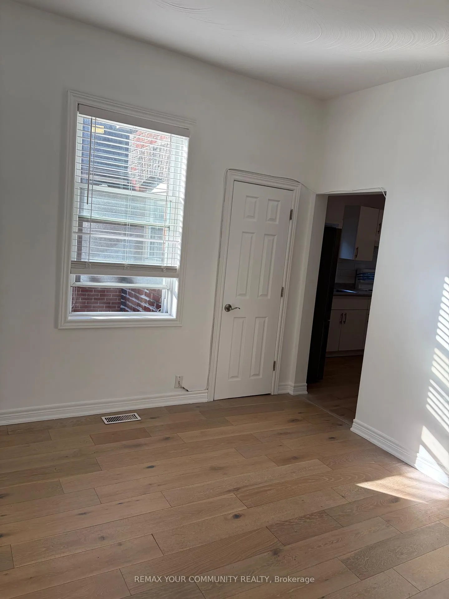 Photo 3 of Unit Main, 504 Caledonia Road, Toronto, Caledonia-Fairbank — HOMEH