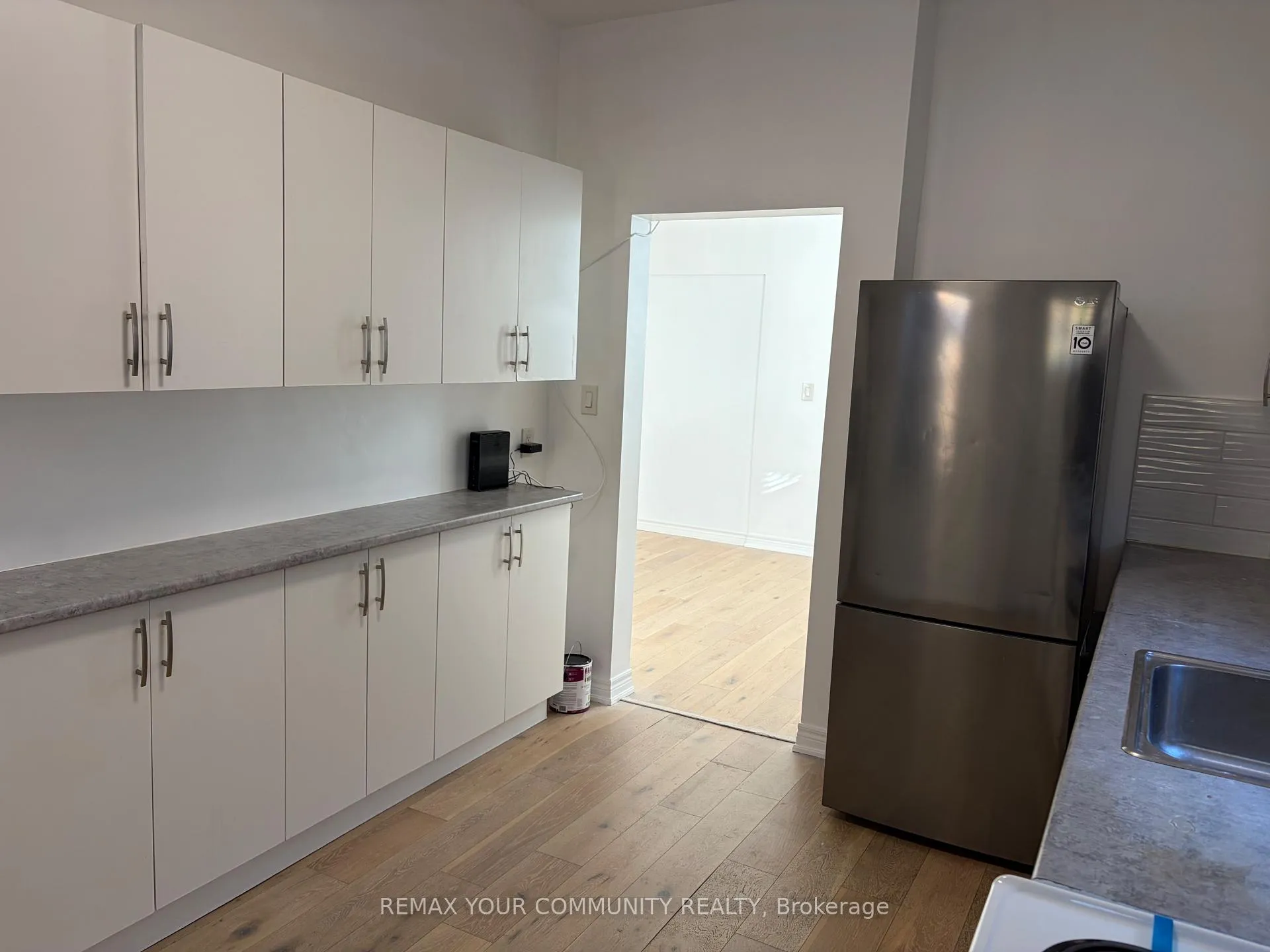 Photo 12 of Unit Main, 504 Caledonia Road, Toronto, Caledonia-Fairbank — HOMEH
