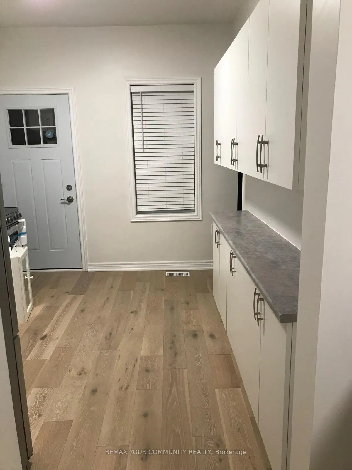 Photo 13 of Unit Main, 504 Caledonia Road, Toronto, Caledonia-Fairbank — HOMEH