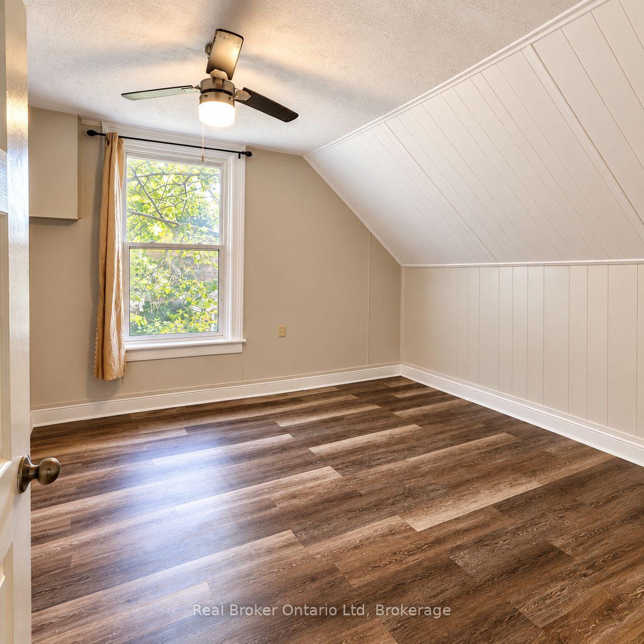 Photo 5 of Unit 2, 1154 4th Avenue E, Owen Sound — HOMEH