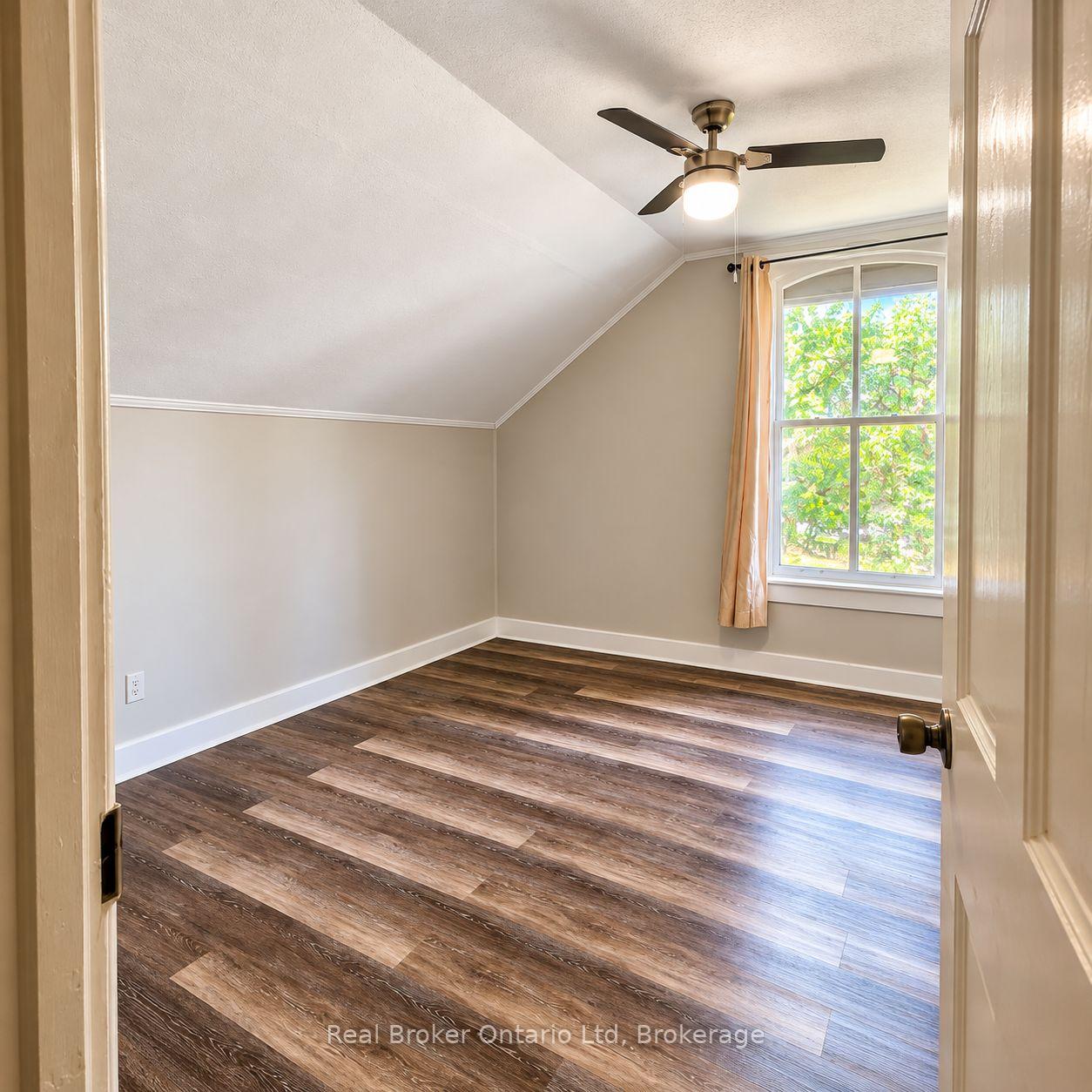 Photo 6 of Unit 2, 1154 4th Avenue E, Owen Sound — HOMEH
