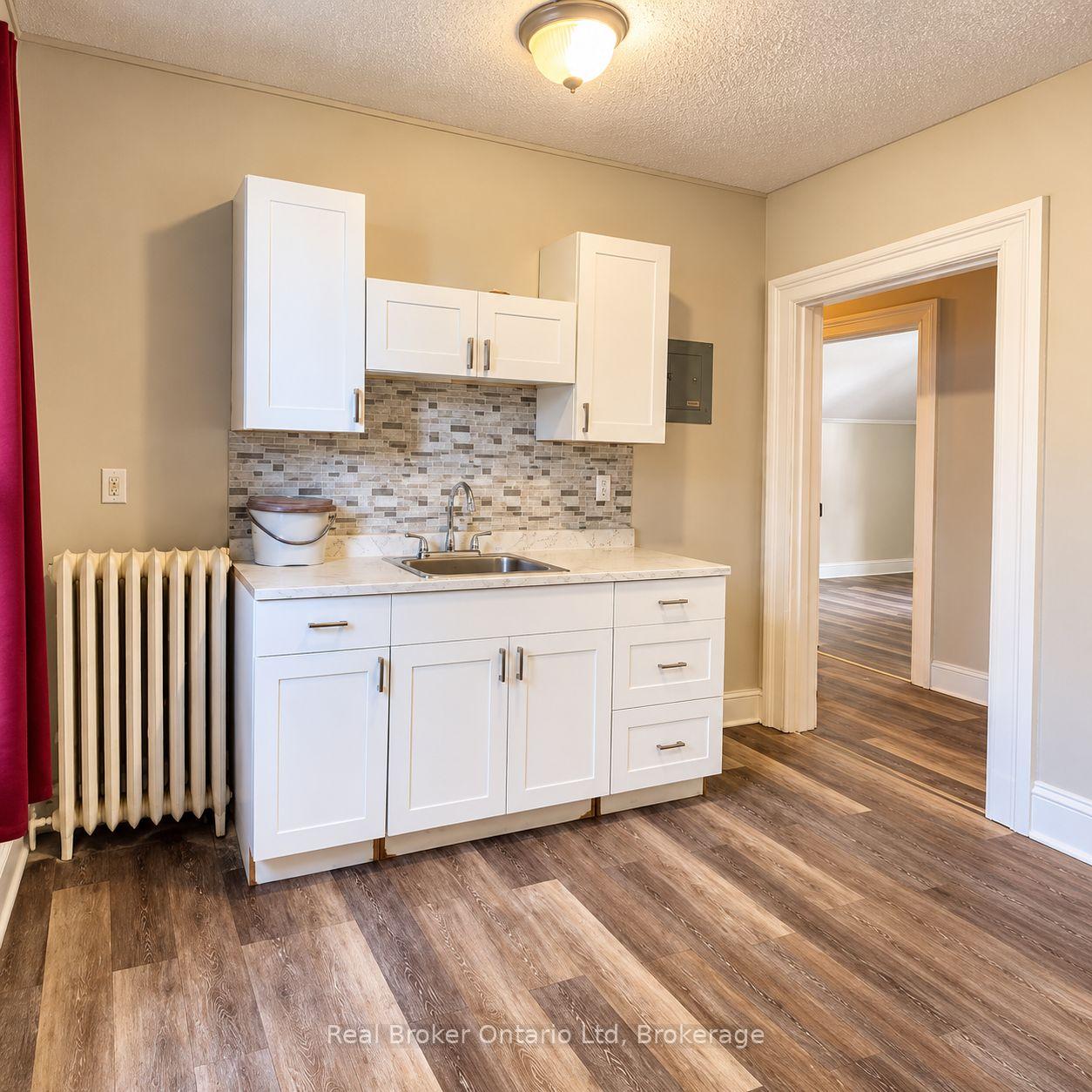 Photo 8 of Unit 2, 1154 4th Avenue E, Owen Sound — HOMEH
