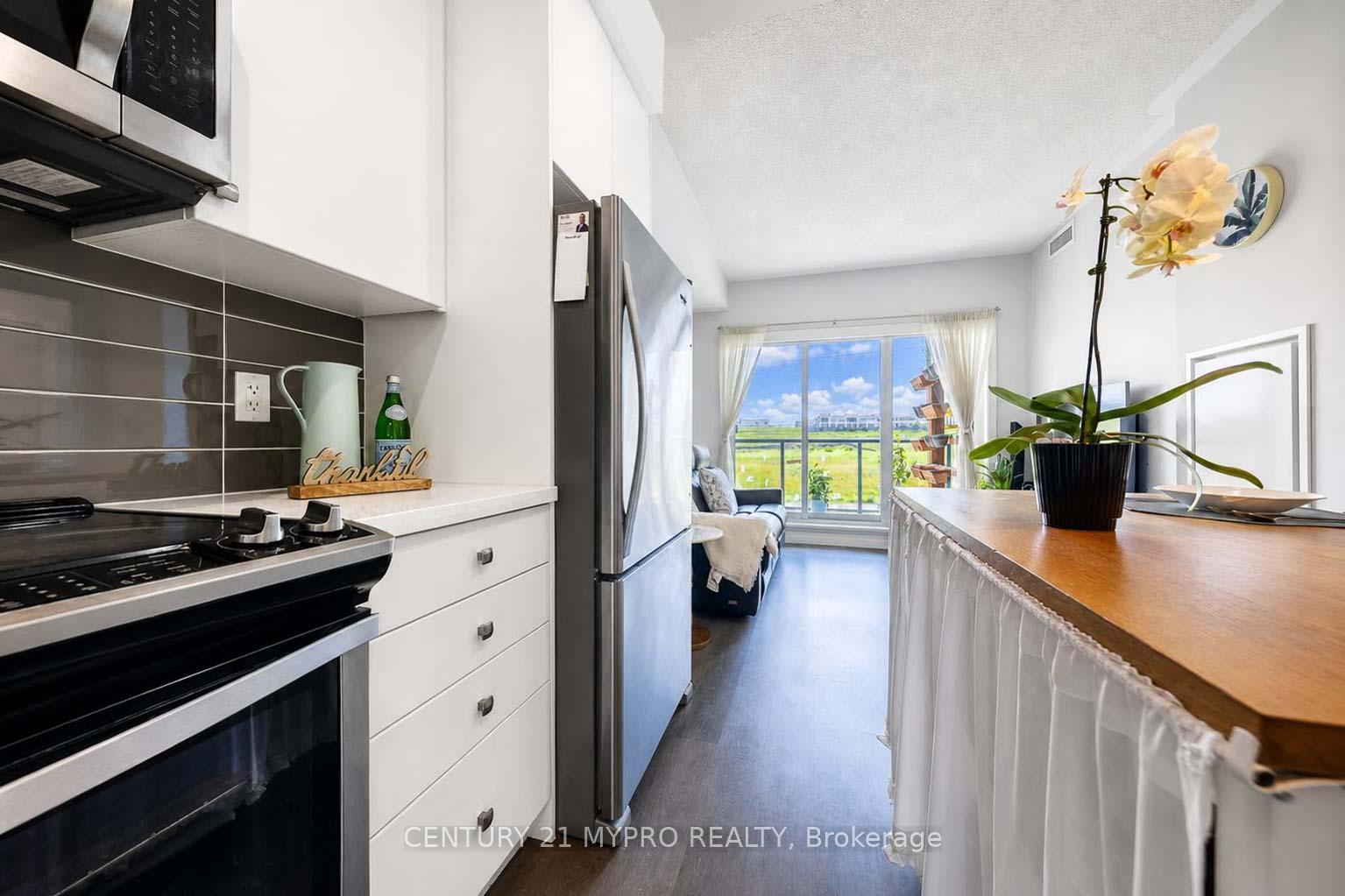 Photo 8 of Unit 320, 555 William Graham Drive, Aurora, Rural Aurora — HOMEH