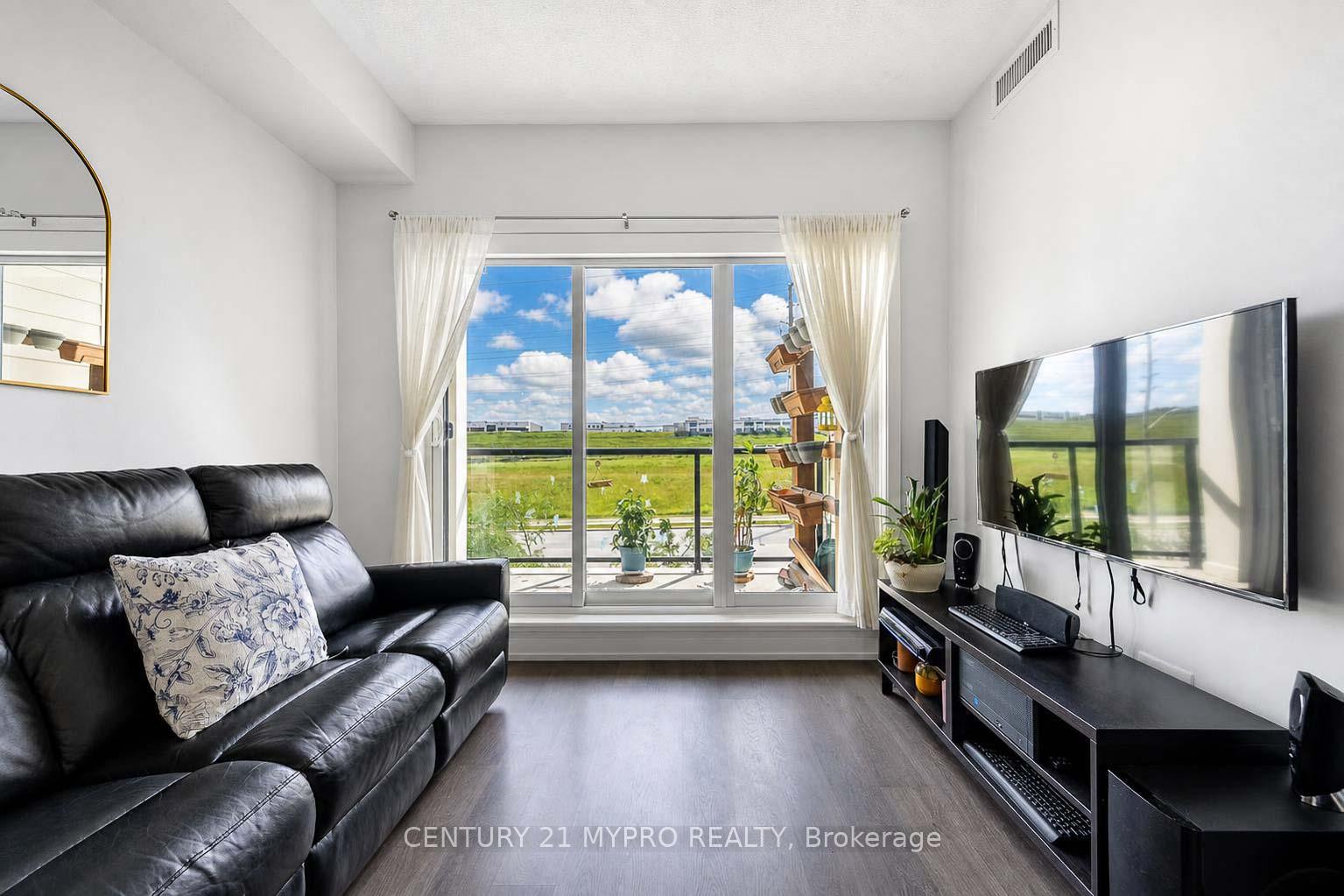 Photo 12 of Unit 320, 555 William Graham Drive, Aurora, Rural Aurora — HOMEH