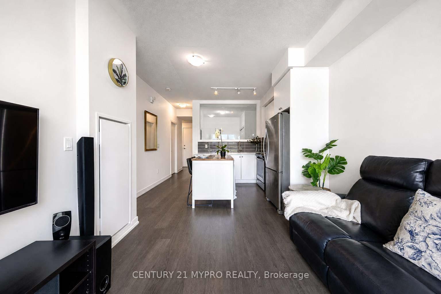 Photo 13 of Unit 320, 555 William Graham Drive, Aurora, Rural Aurora — HOMEH