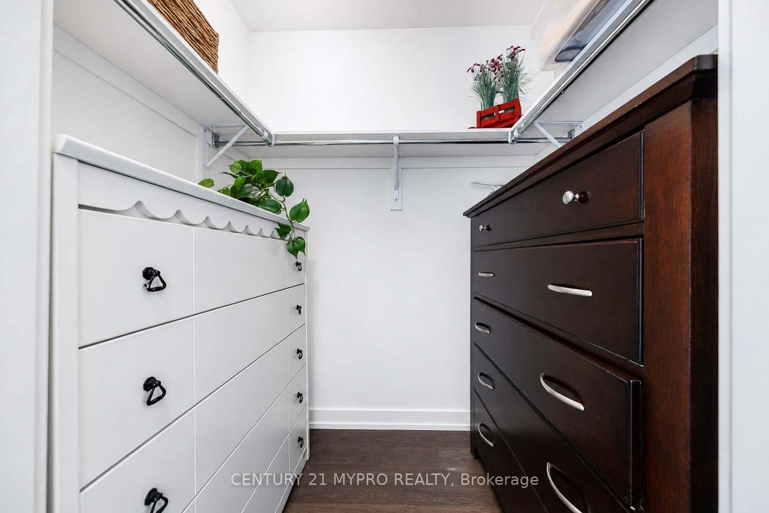 Photo 16 of Unit 320, 555 William Graham Drive, Aurora, Rural Aurora — HOMEH