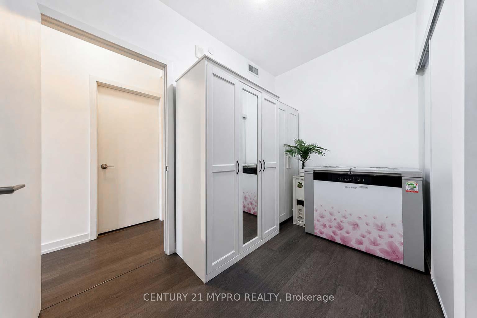 Photo 22 of Unit 320, 555 William Graham Drive, Aurora, Rural Aurora — HOMEH
