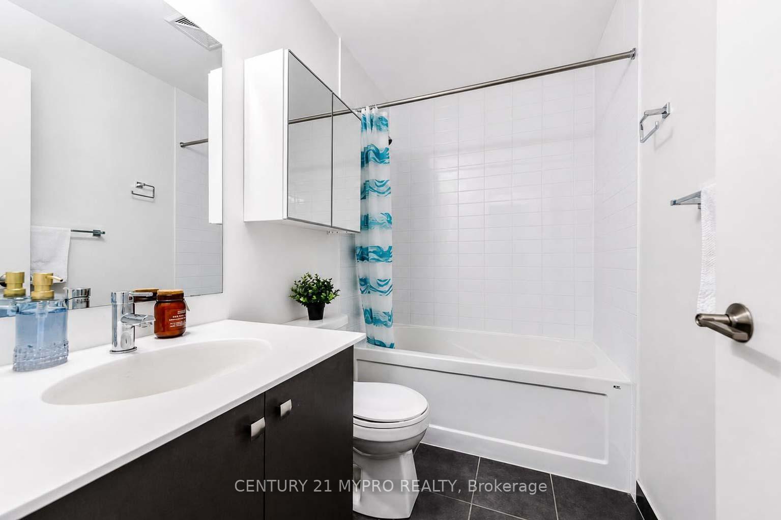 Photo 24 of Unit 320, 555 William Graham Drive, Aurora, Rural Aurora — HOMEH